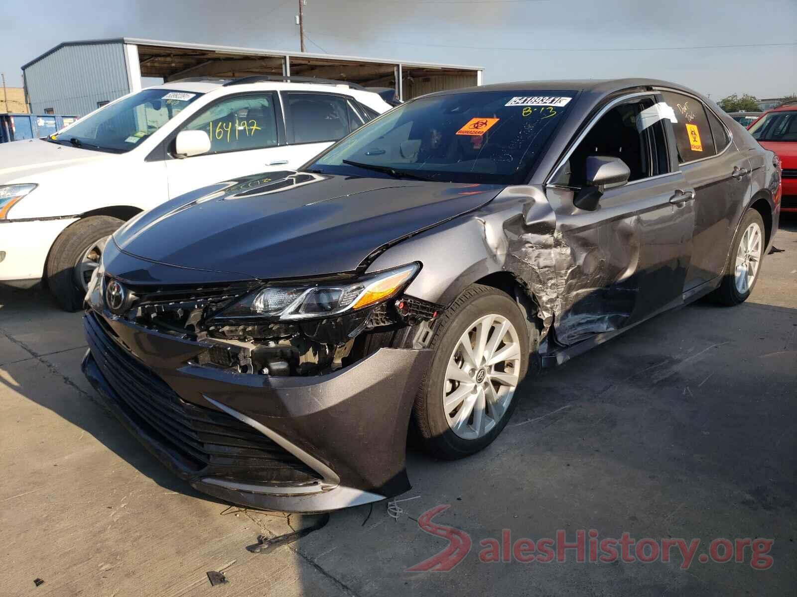 4T1C11AK0MU418326 2021 TOYOTA CAMRY