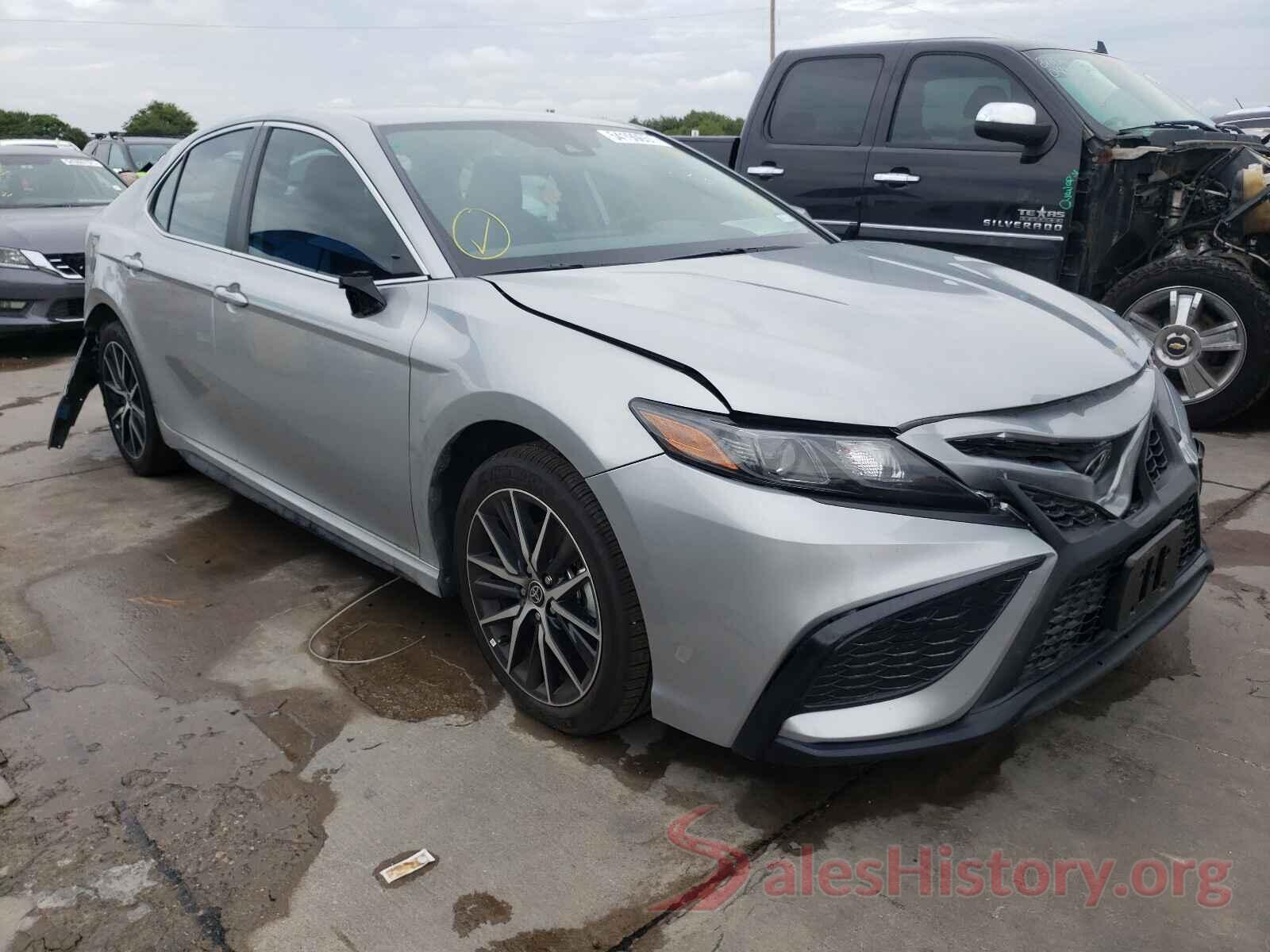 4T1G11AK0MU472372 2021 TOYOTA CAMRY