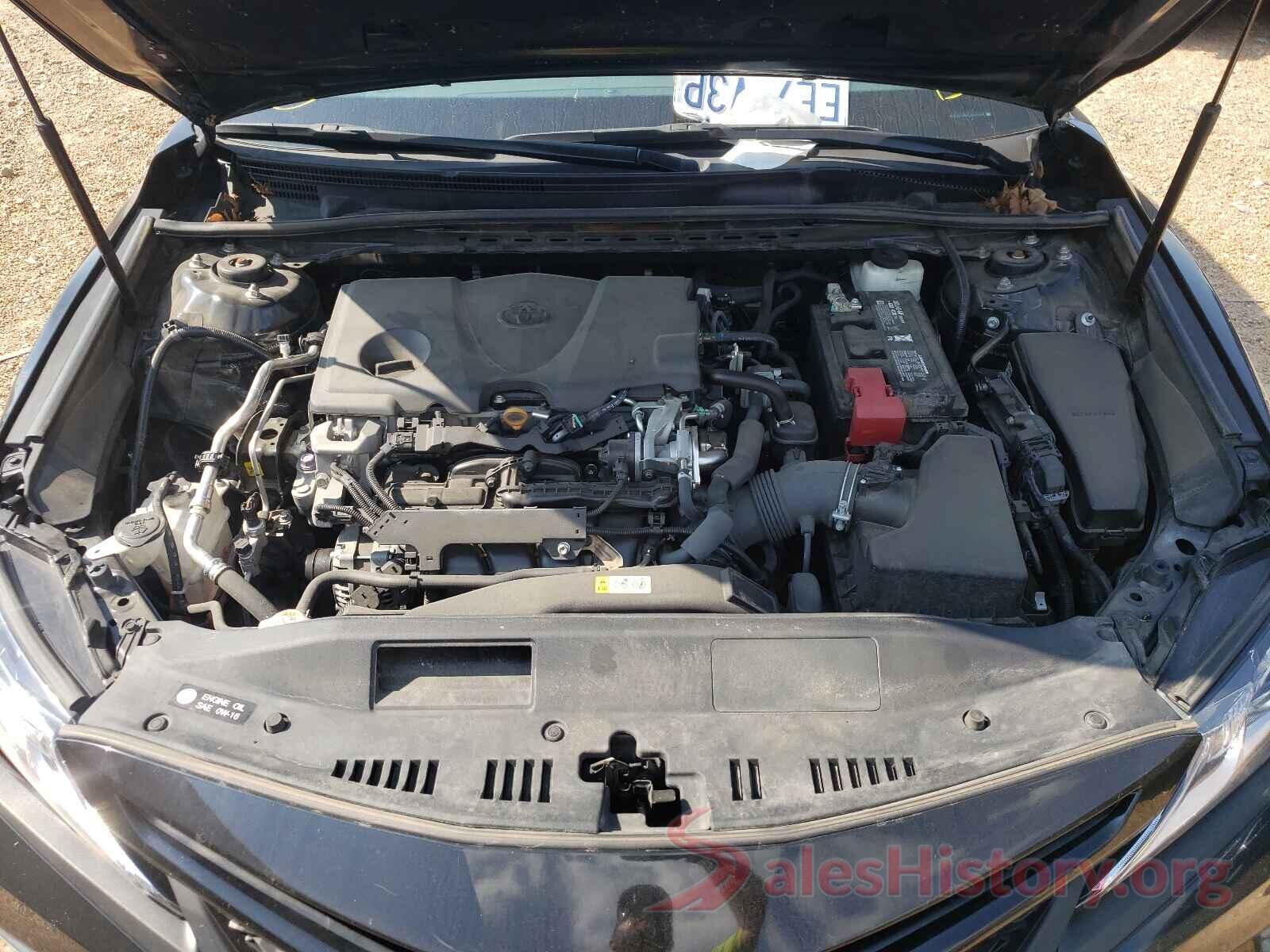 4T1B11HK2JU130949 2018 TOYOTA CAMRY