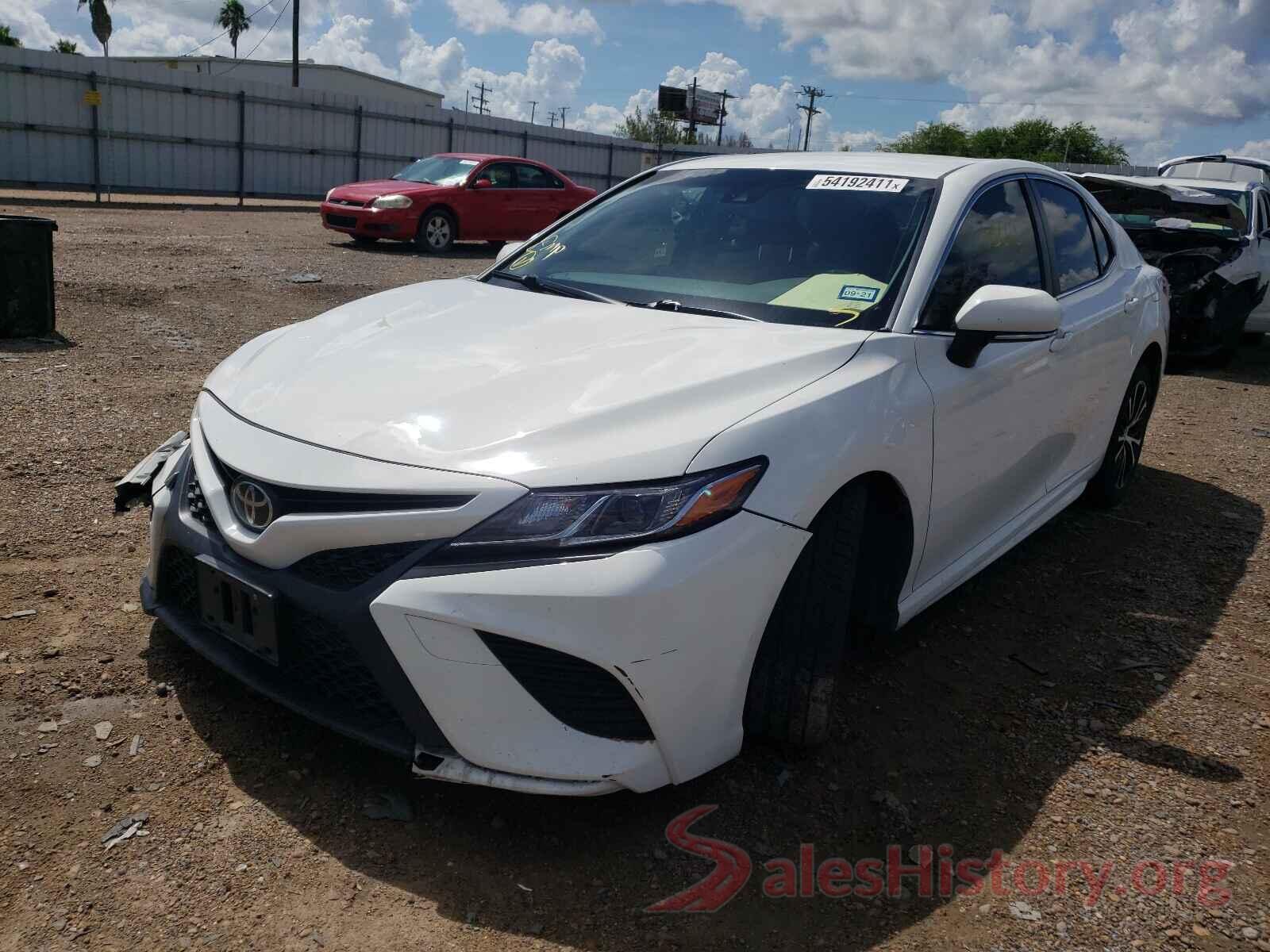 JTNB11HK8J3007081 2018 TOYOTA CAMRY