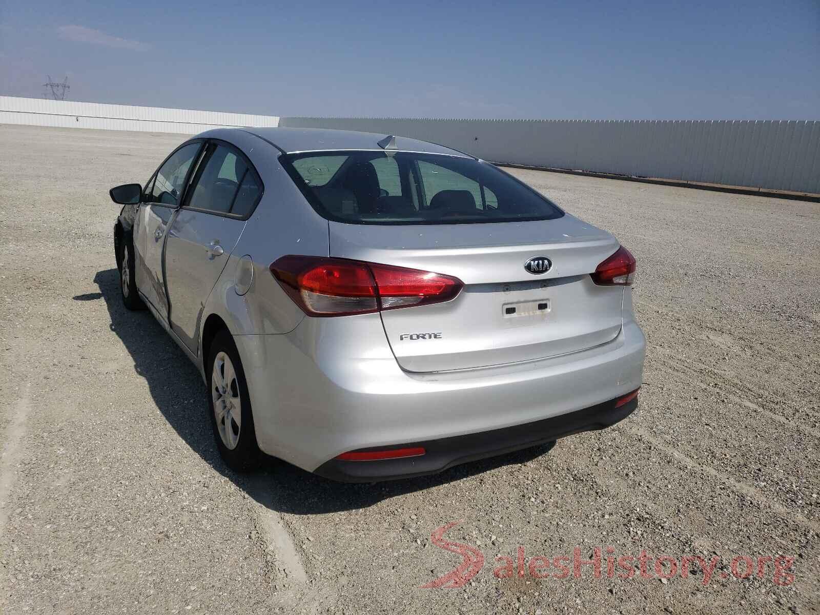 3KPFK4A78HE027778 2017 KIA FORTE