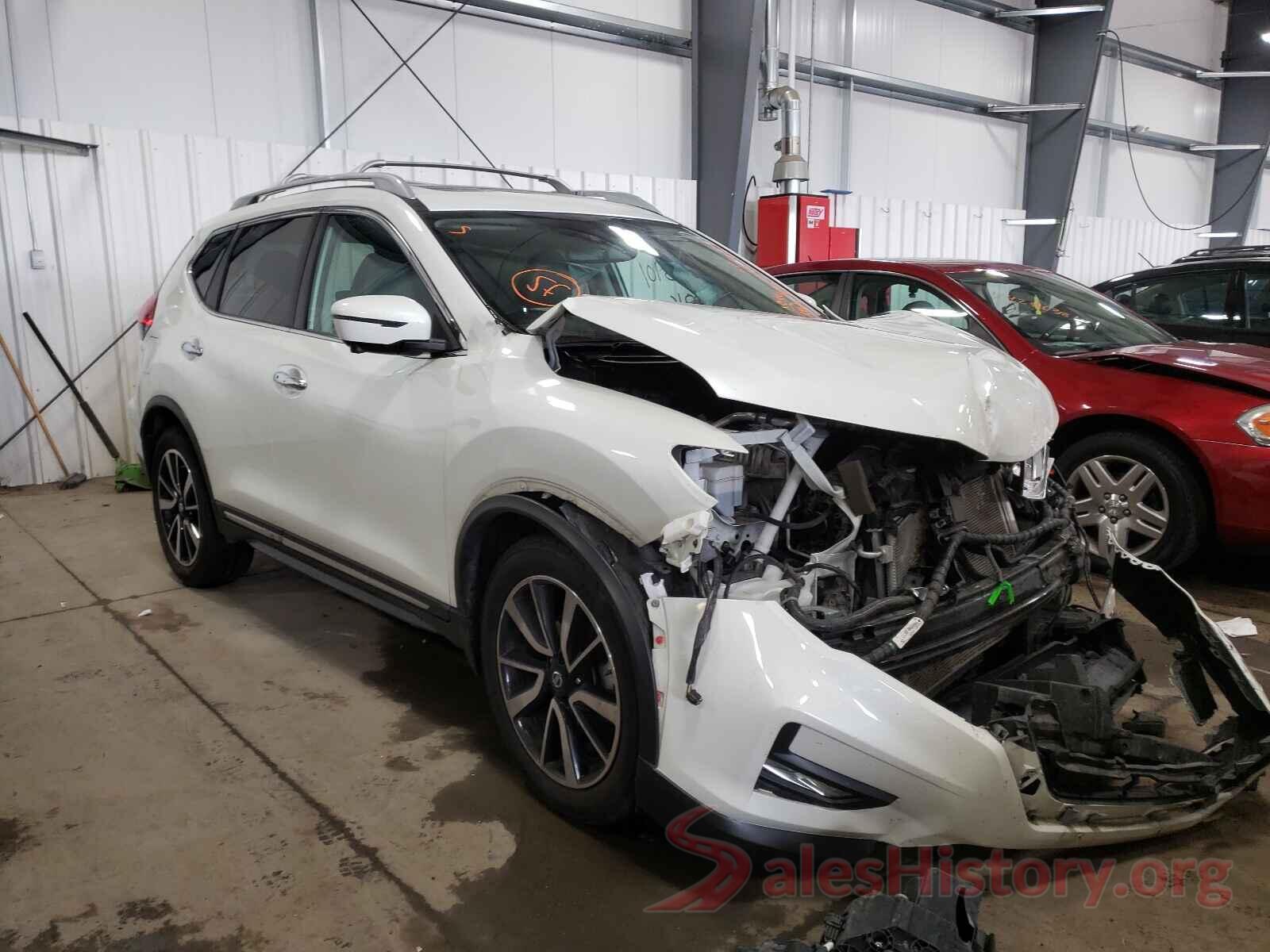 5N1AT2MV2HC747585 2017 NISSAN ROGUE