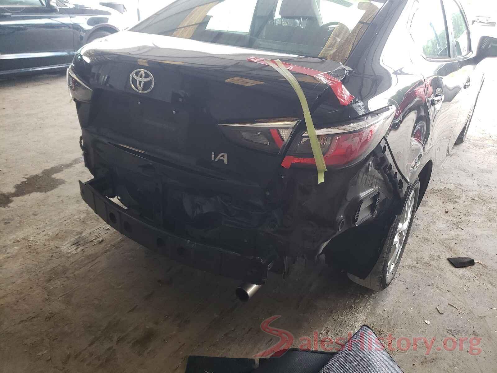 3MYDLBYV2JY308901 2018 TOYOTA YARIS