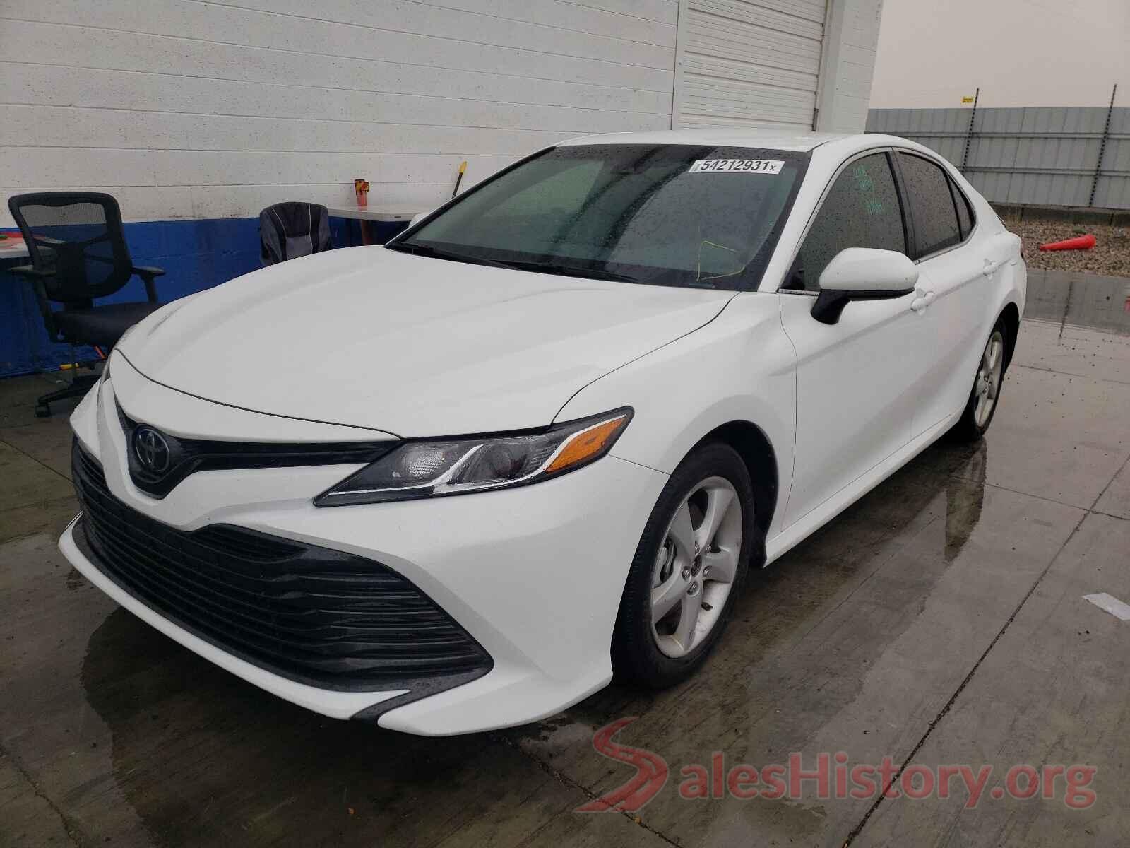 4T1B11HK6JU600514 2018 TOYOTA CAMRY