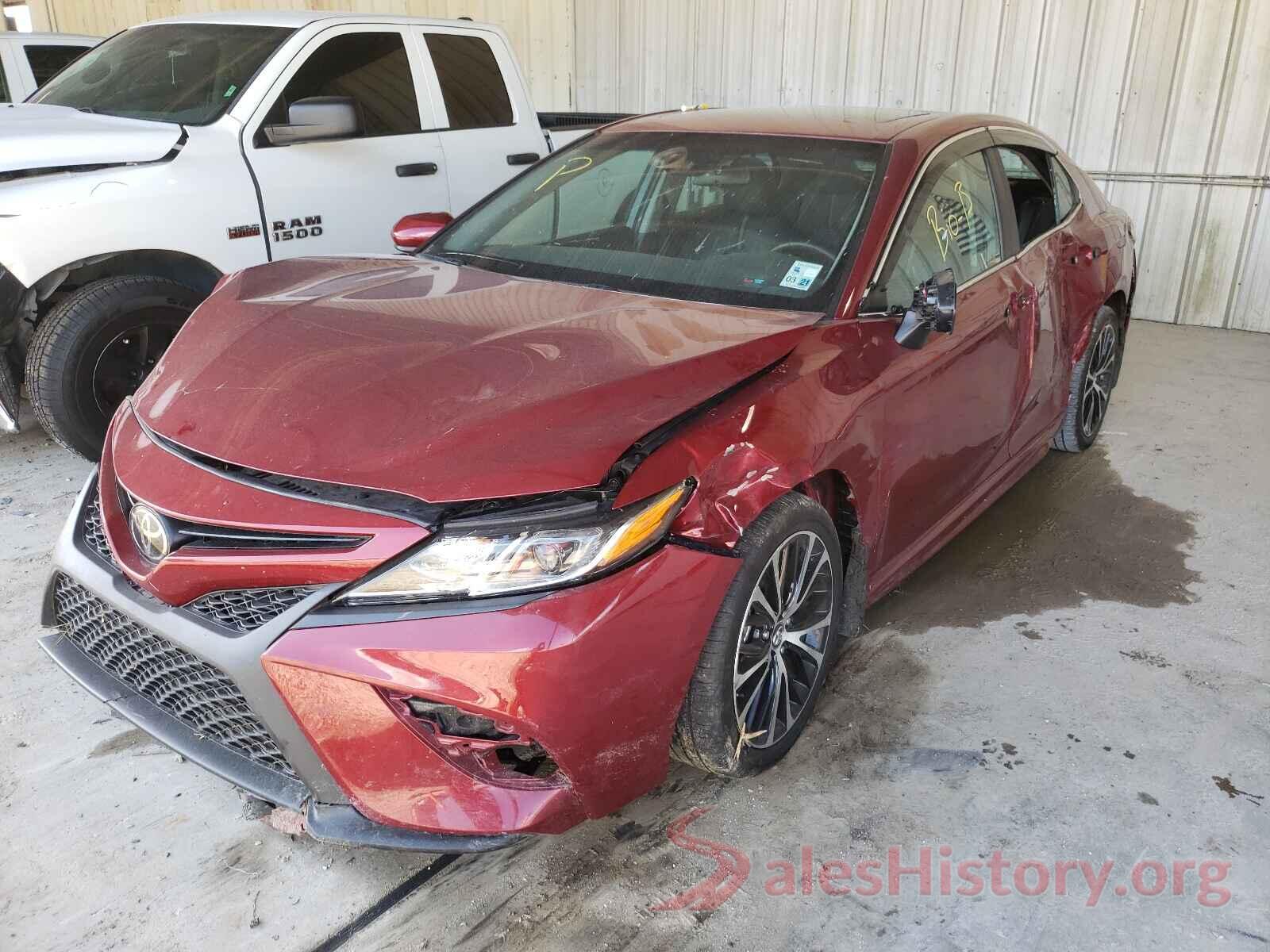 4T1B11HK5JU592695 2018 TOYOTA CAMRY