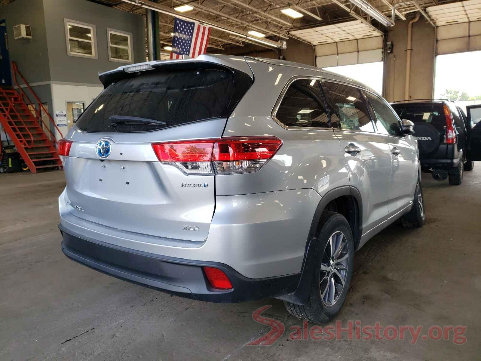 5TDJGRFH1HS028514 2017 TOYOTA HIGHLANDER