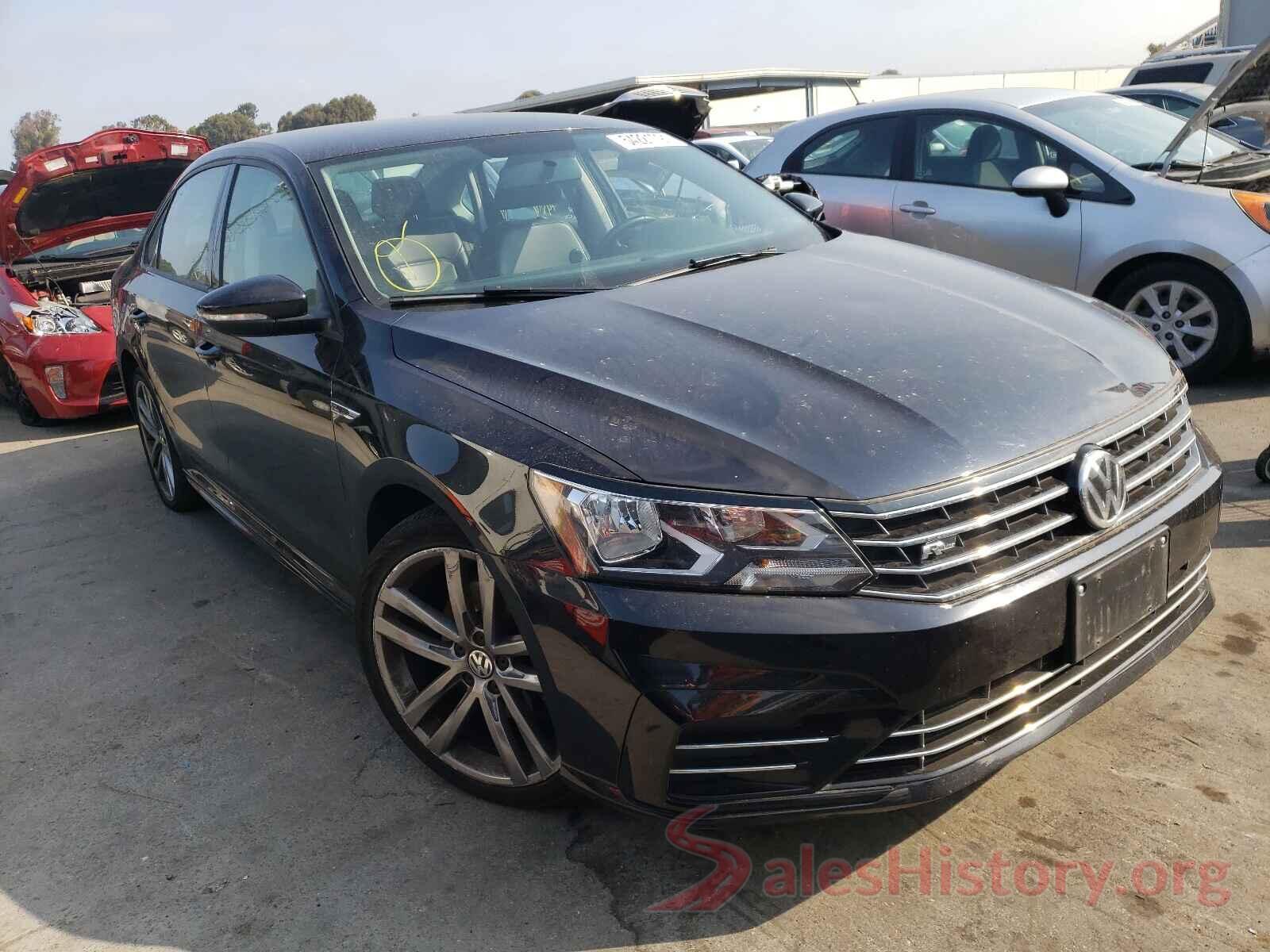 1VWAA7A39JC033613 2018 VOLKSWAGEN PASSAT