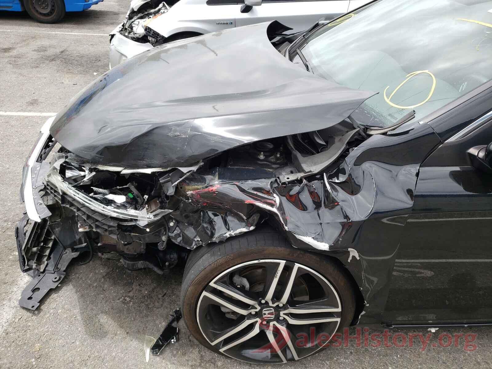 1HGCR2F50HA147976 2017 HONDA ACCORD