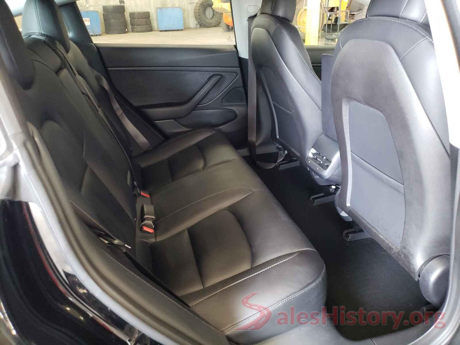 5YJ3E1EB2JF093928 2018 TESLA MODEL 3