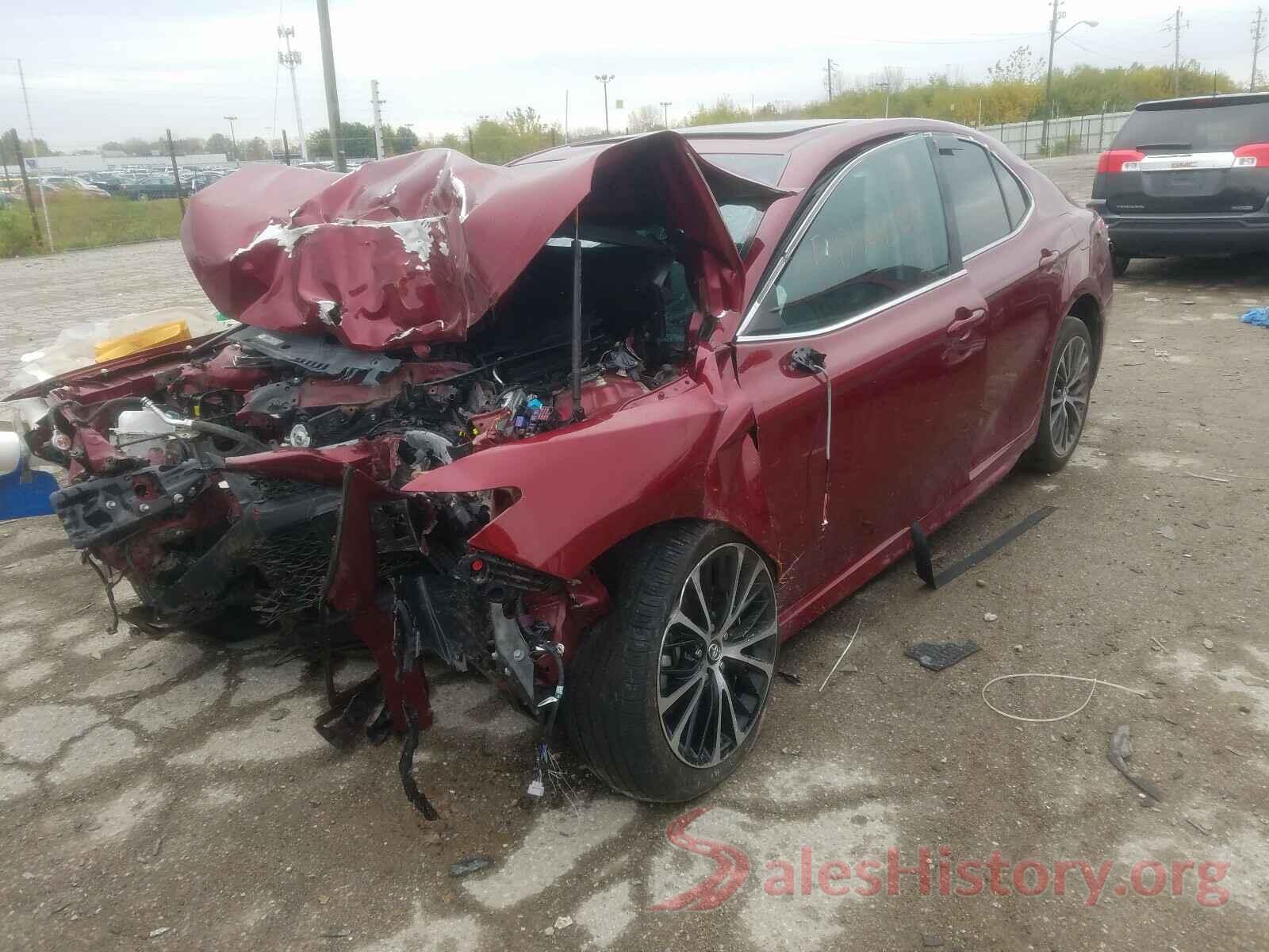 4T1B11HK0JU646534 2018 TOYOTA CAMRY