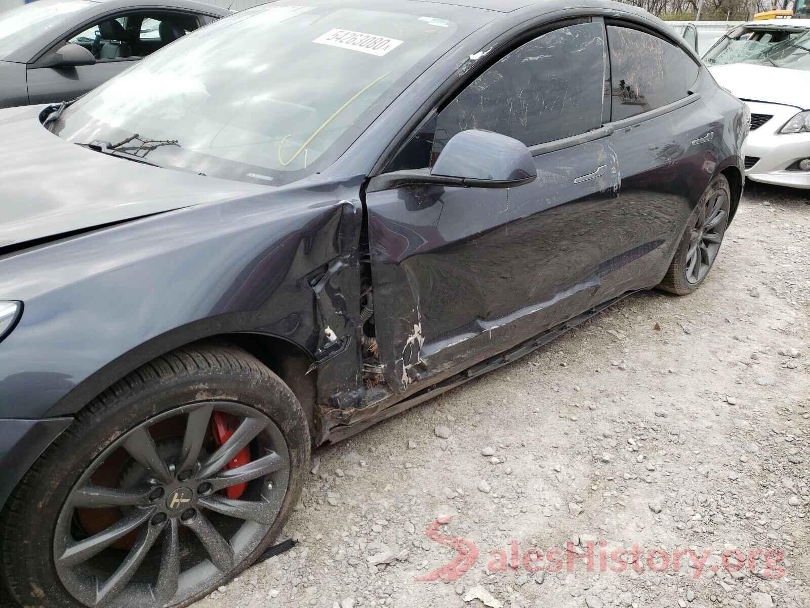 5YJ3E1EB1JF082919 2018 TESLA MODEL 3