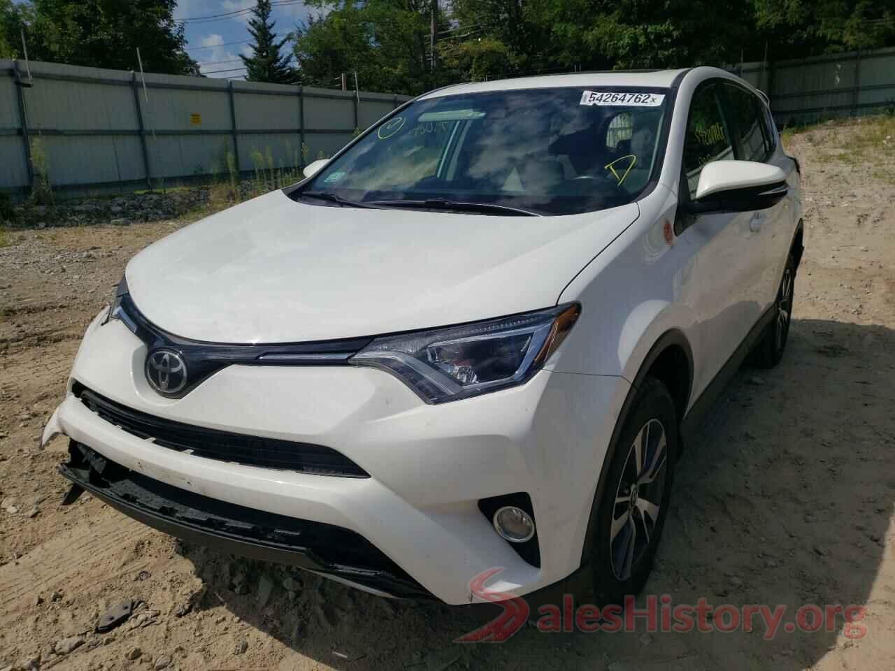 2T3WFREV1JW483335 2018 TOYOTA RAV4