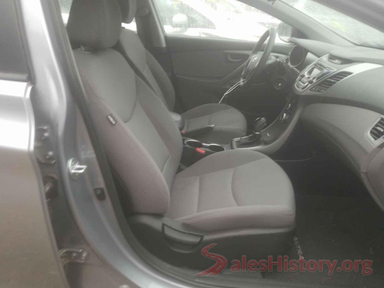 5NPDH4AE3GH749562 2016 HYUNDAI ELANTRA