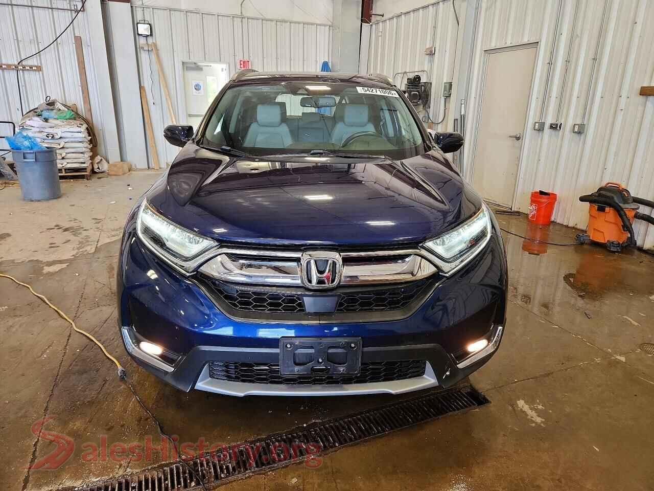 2018 HONDA CRV VIN 7FARW2H96JE029336, rear view