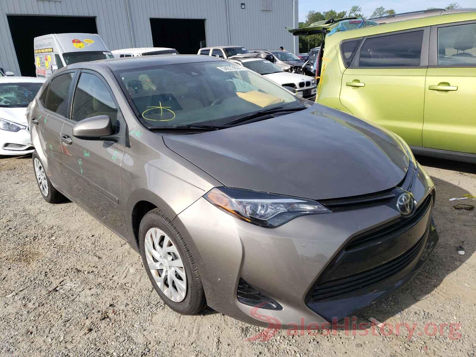 2T1BURHE8JC028895 2018 TOYOTA COROLLA