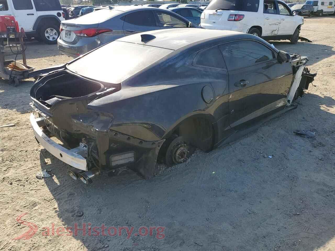 2019 CHEVROLET CAMARO VIN 1G1FK1R60K0153135, right side view