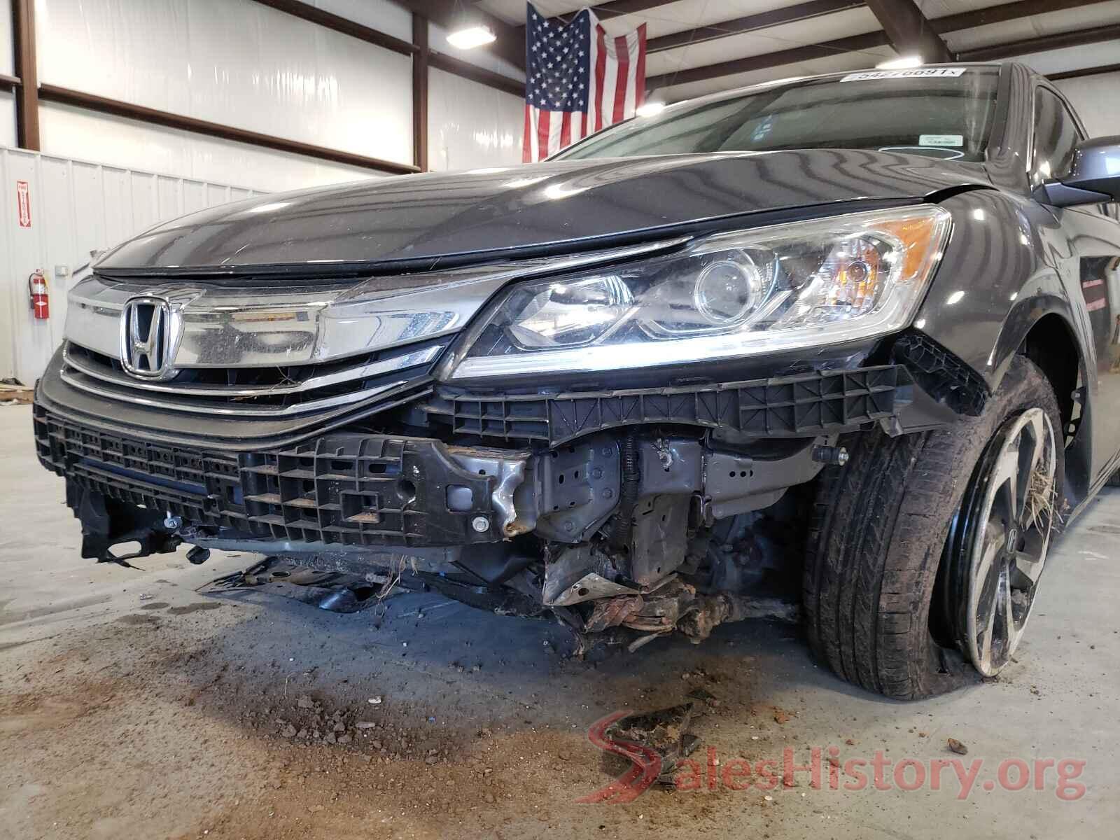 1HGCR2F78HA236633 2017 HONDA ACCORD