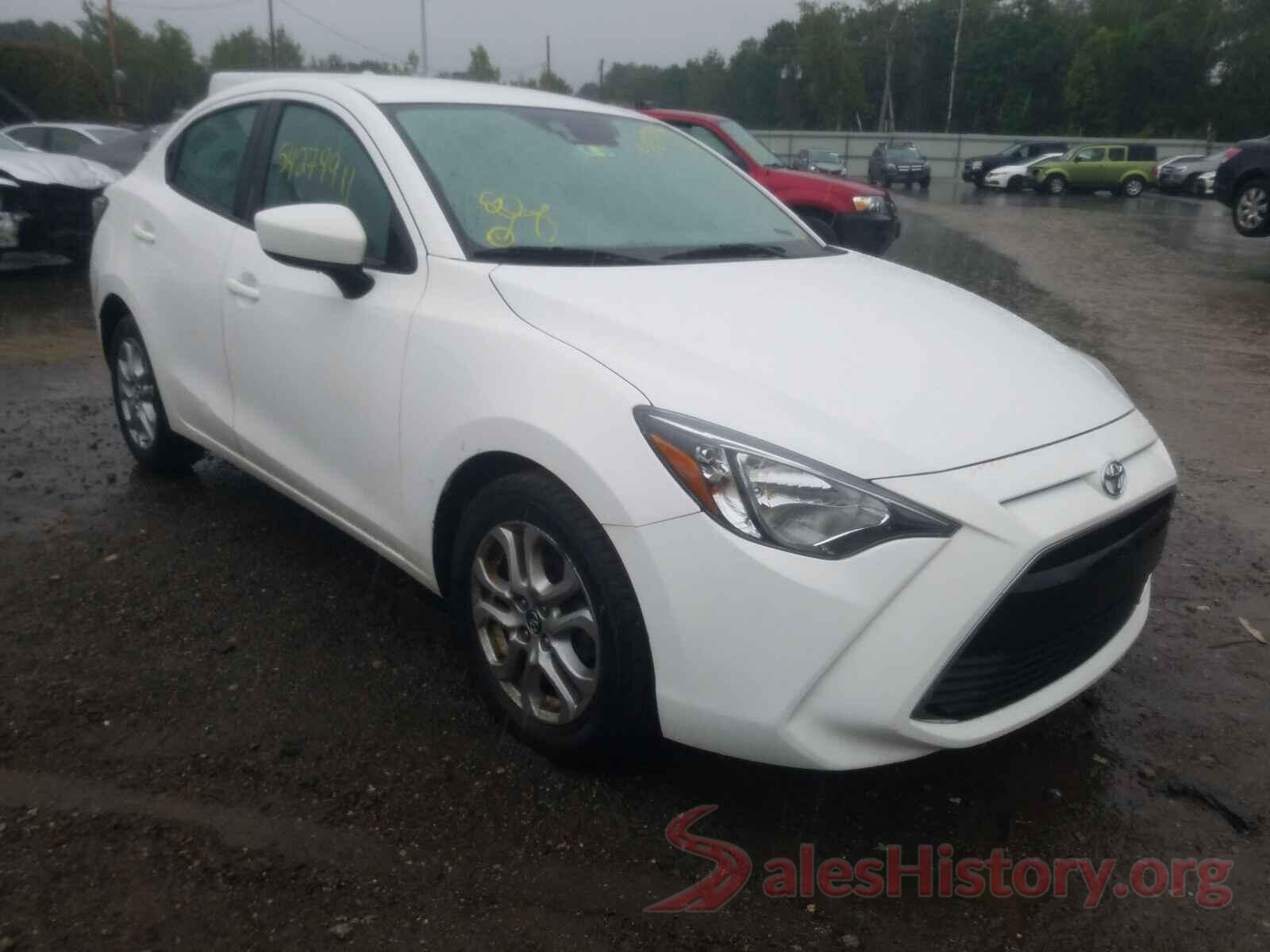 3MYDLBYV6JY330139 2018 TOYOTA YARIS