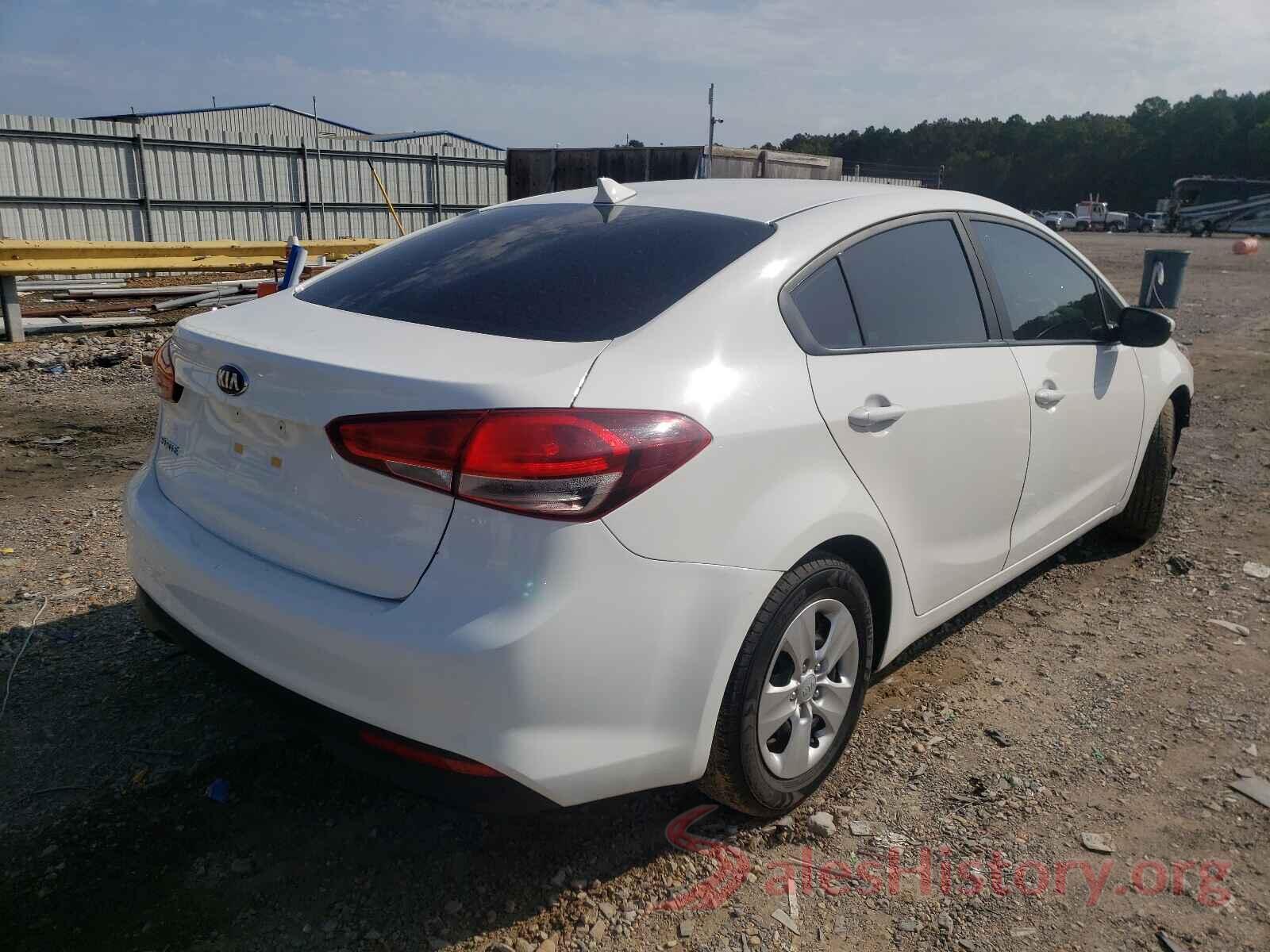 3KPFK4A75HE072581 2017 KIA FORTE