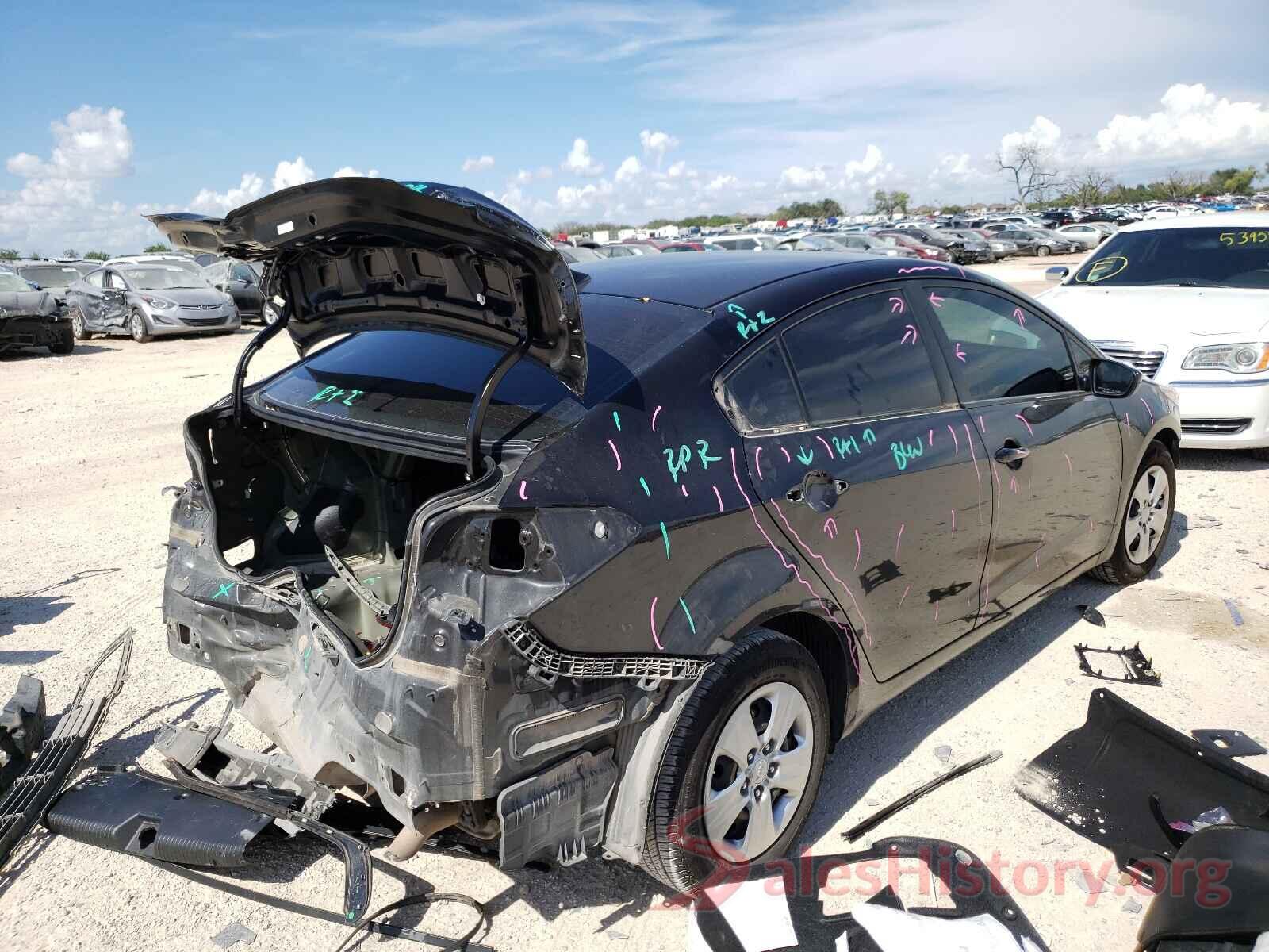 3KPFK4A78JE220678 2018 KIA FORTE