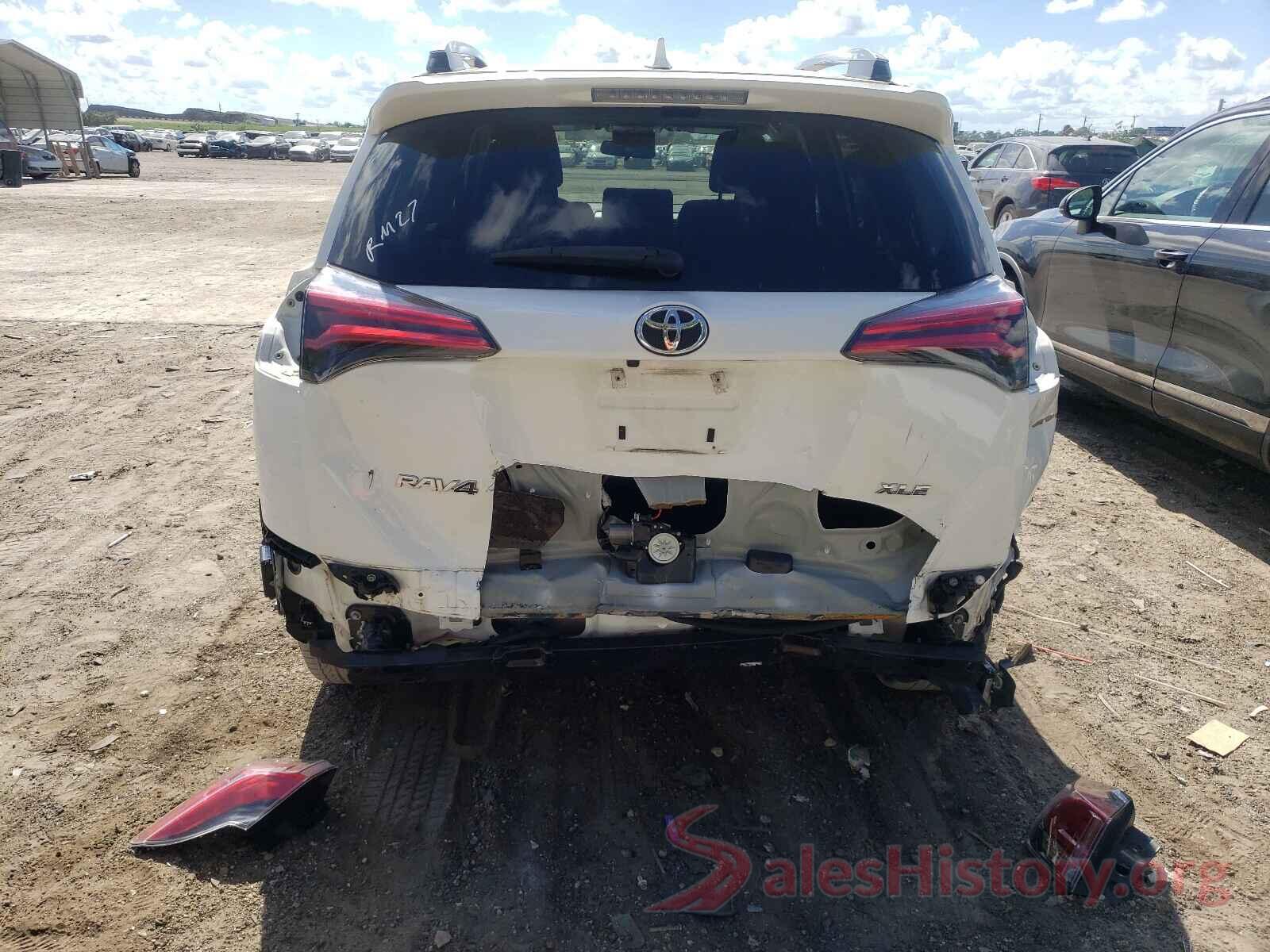 JTMWFREV1JJ167786 2018 TOYOTA RAV4