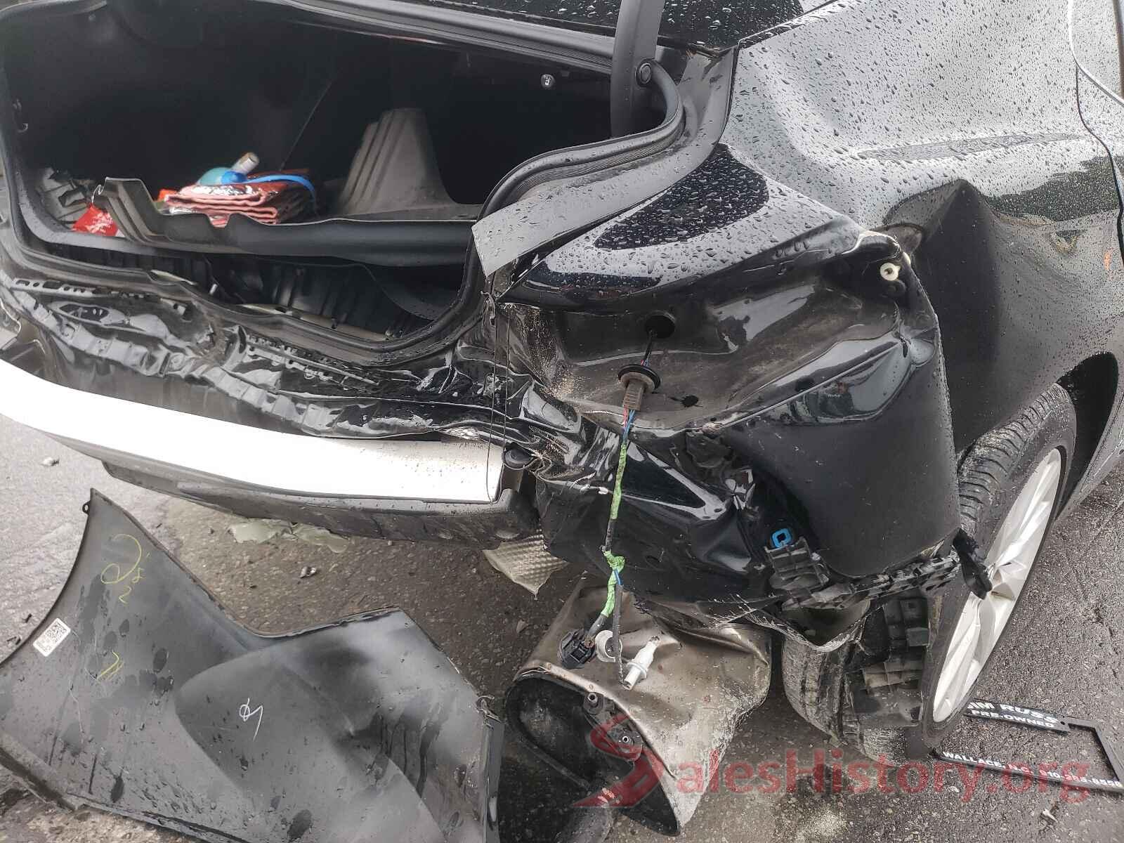 4T1B11HK4JU633558 2018 TOYOTA CAMRY