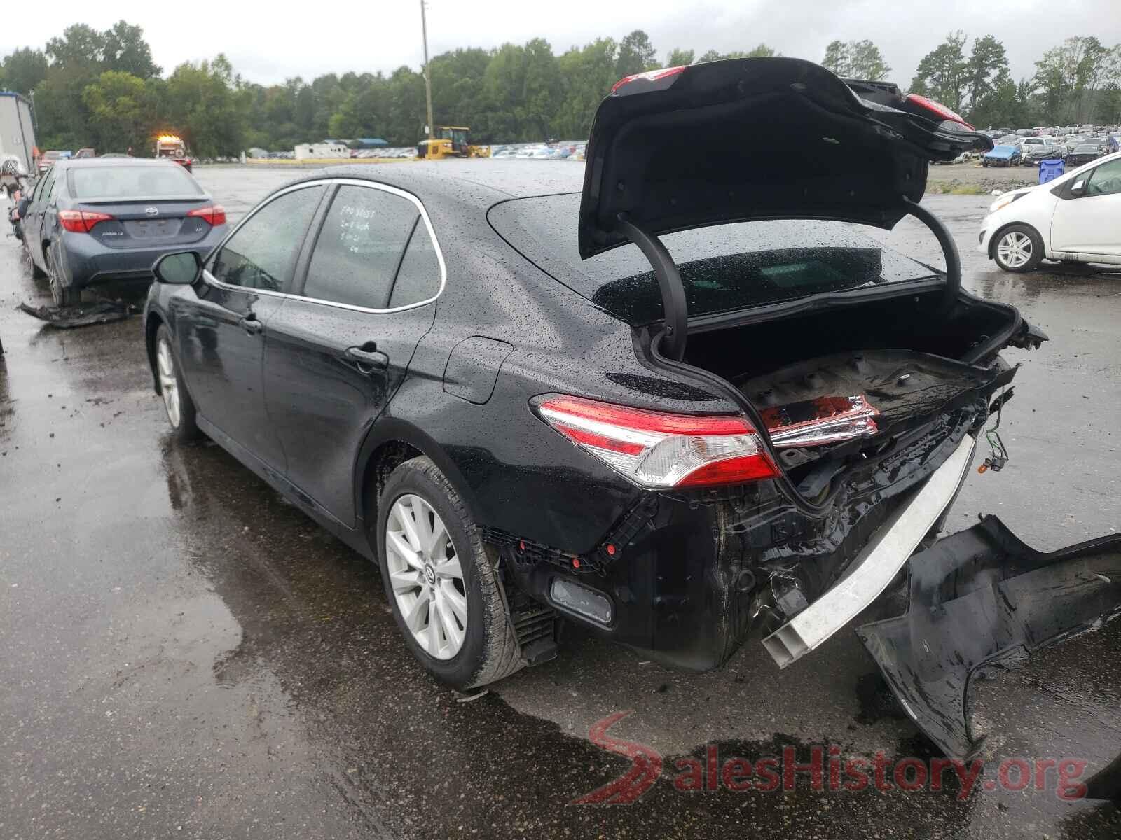 4T1B11HK4JU633558 2018 TOYOTA CAMRY