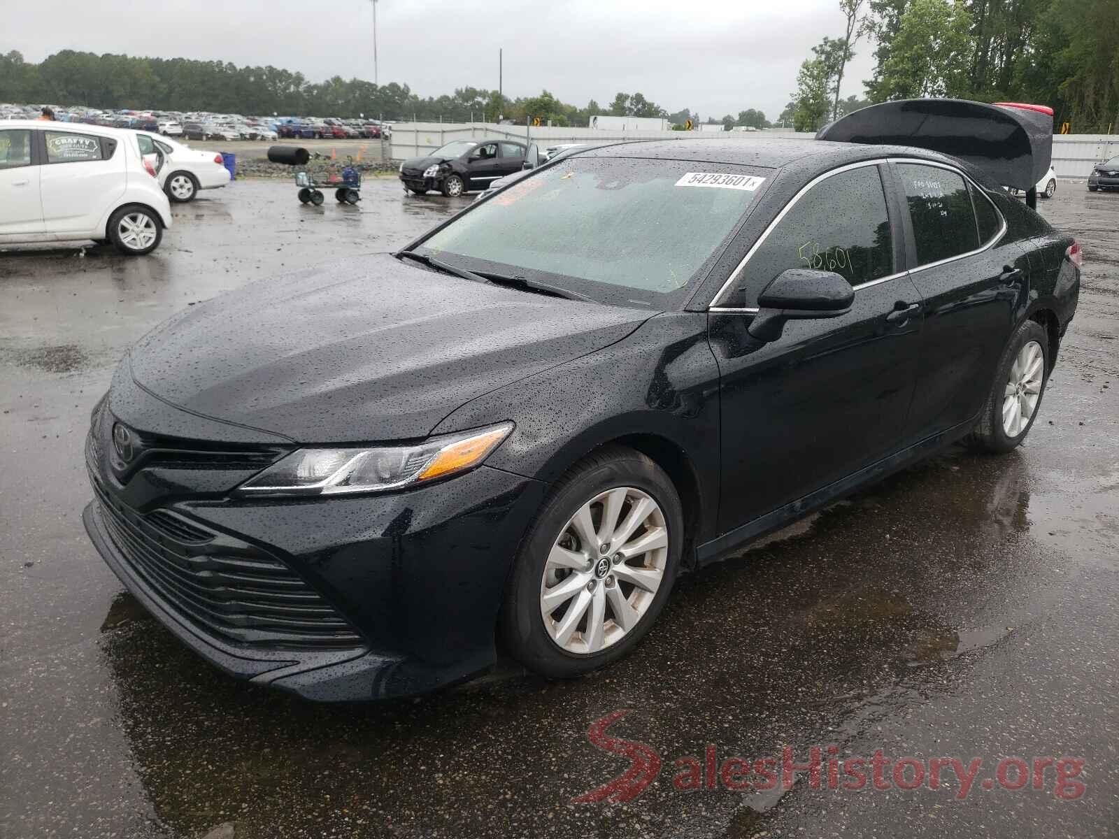 4T1B11HK4JU633558 2018 TOYOTA CAMRY