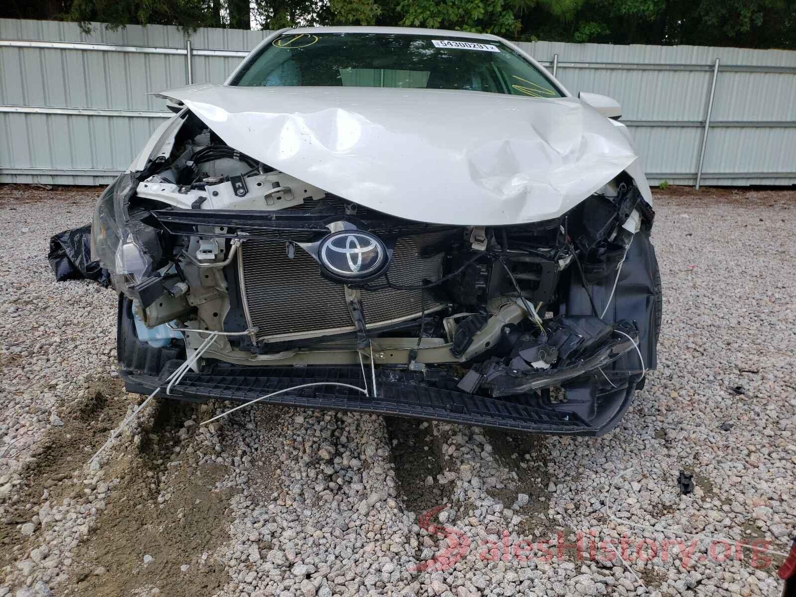 5YFBURHE2JP842685 2018 TOYOTA COROLLA