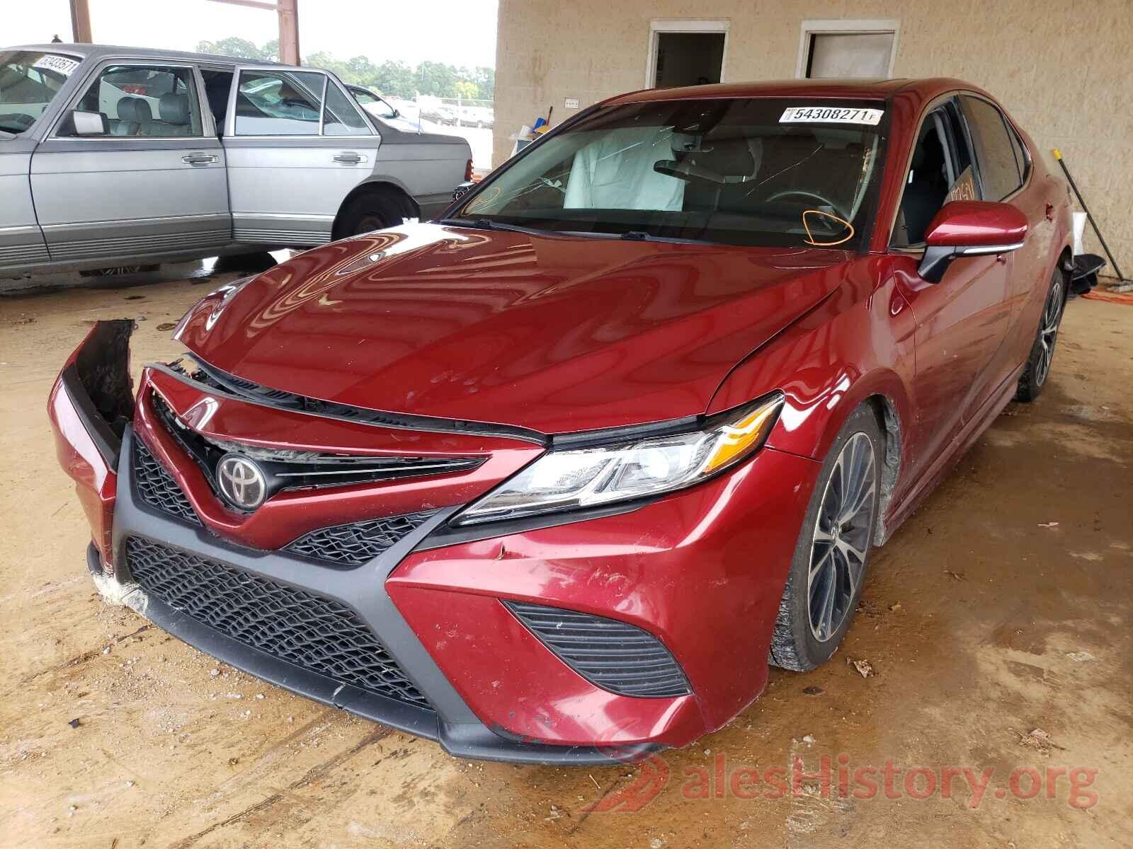 4T1B11HK1JU518500 2018 TOYOTA CAMRY