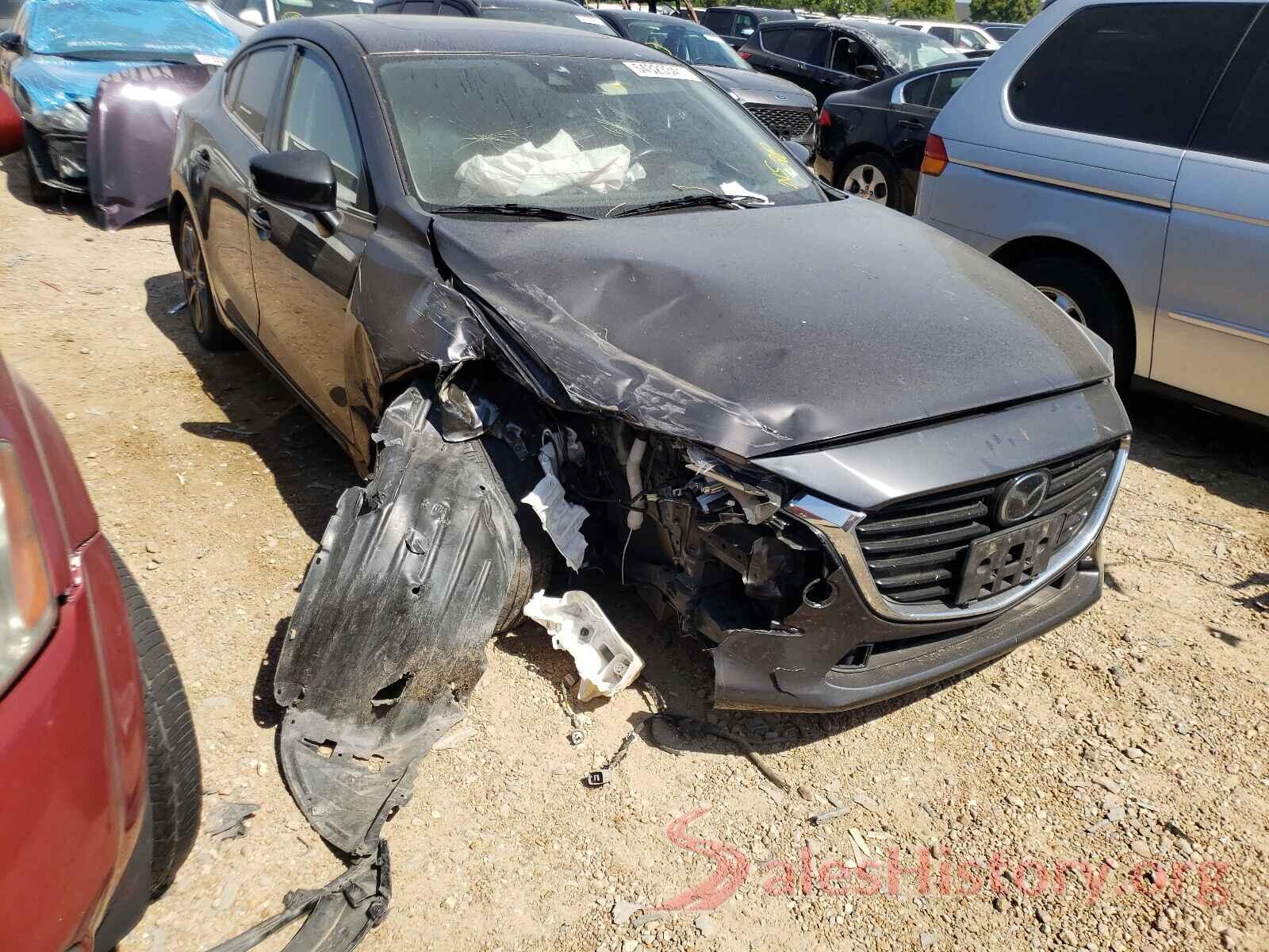 3MZBN1W36JM230171 2018 MAZDA 3