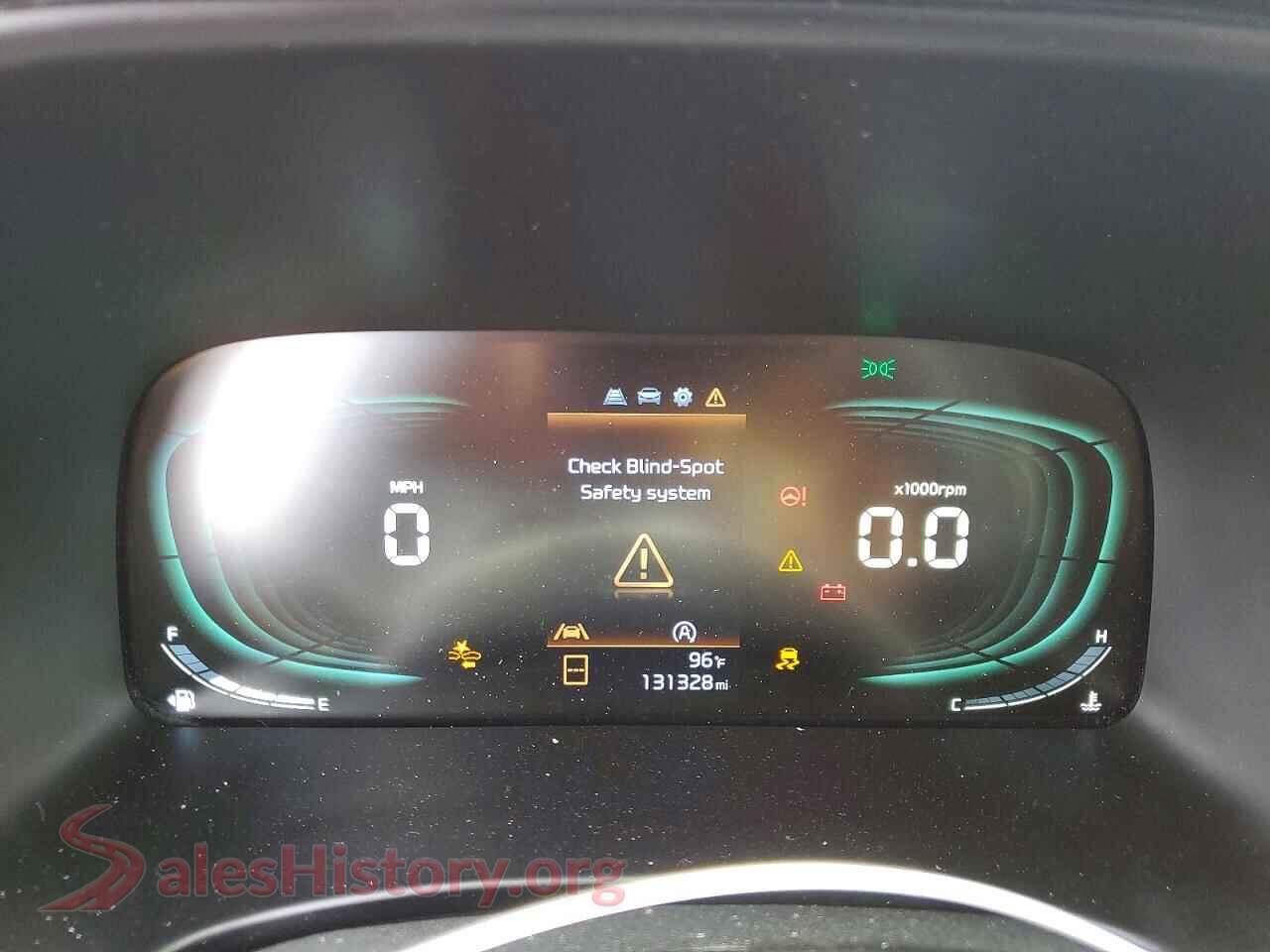 2023 KIA SOUL VIN KNDJ23AU7P7208007, interior center console
