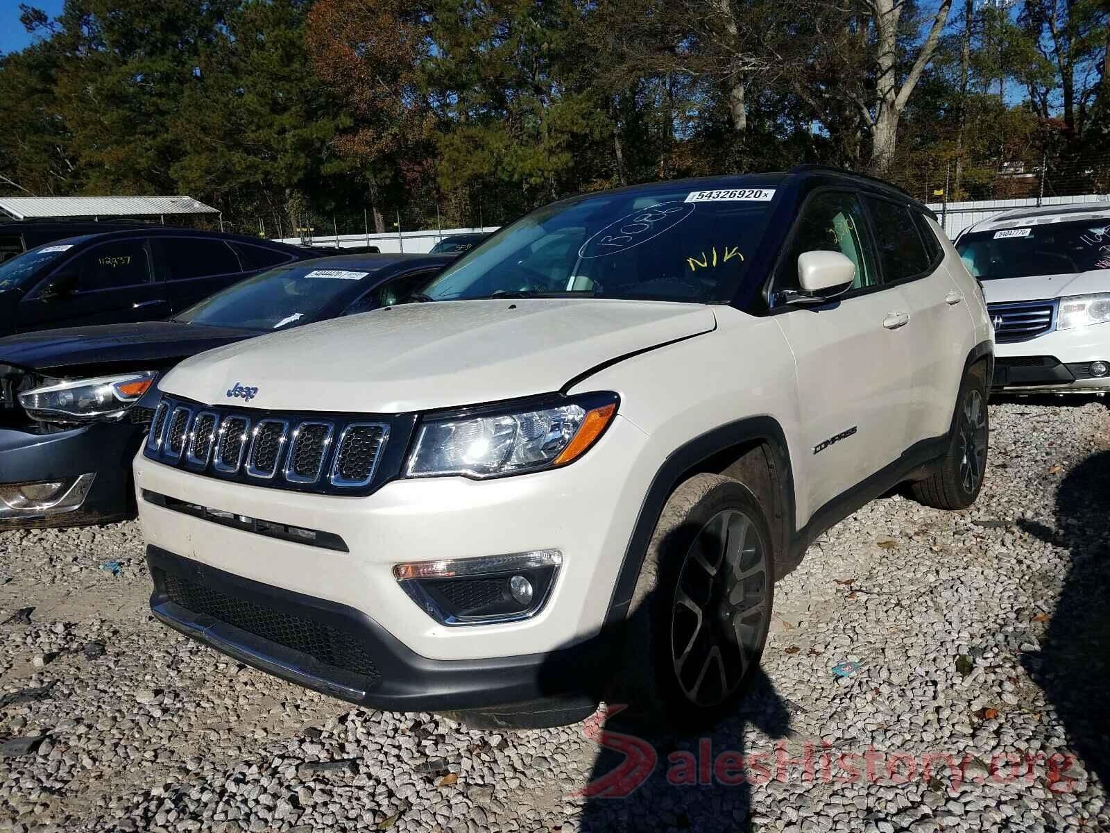 3C4NJCCB3JT122132 2018 JEEP COMPASS