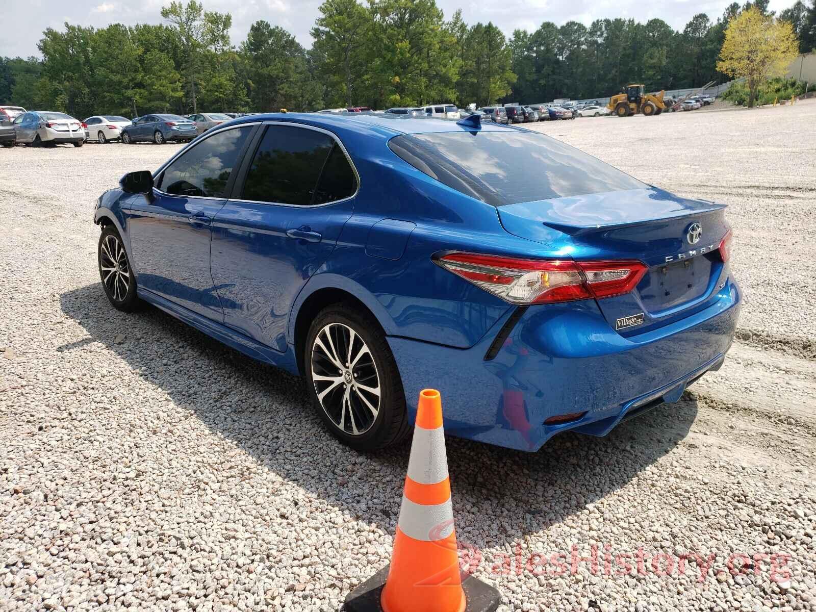 4T1B11HK3KU261857 2019 TOYOTA CAMRY