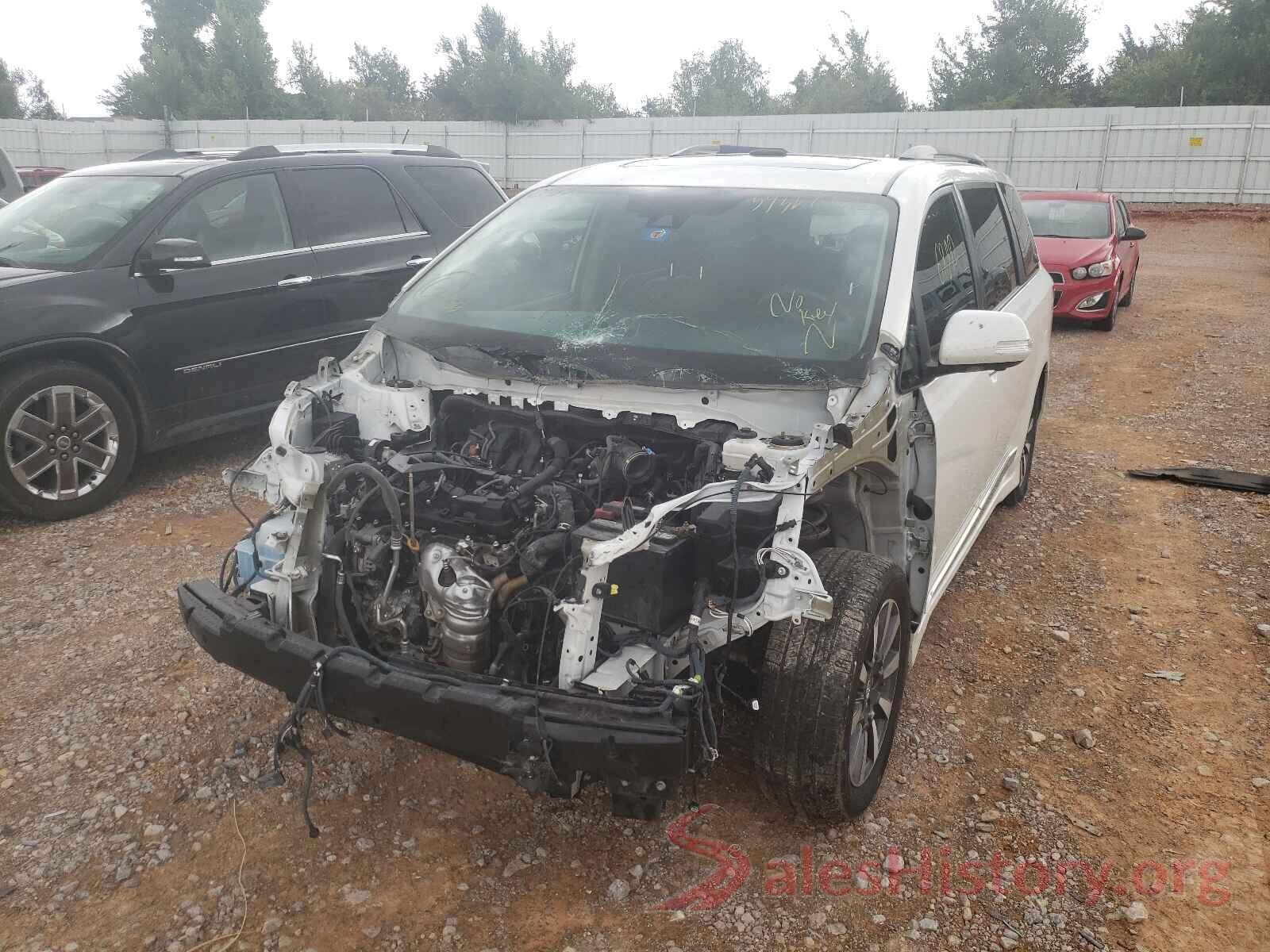 5TDYZ3DC7KS002262 2019 TOYOTA SIENNA