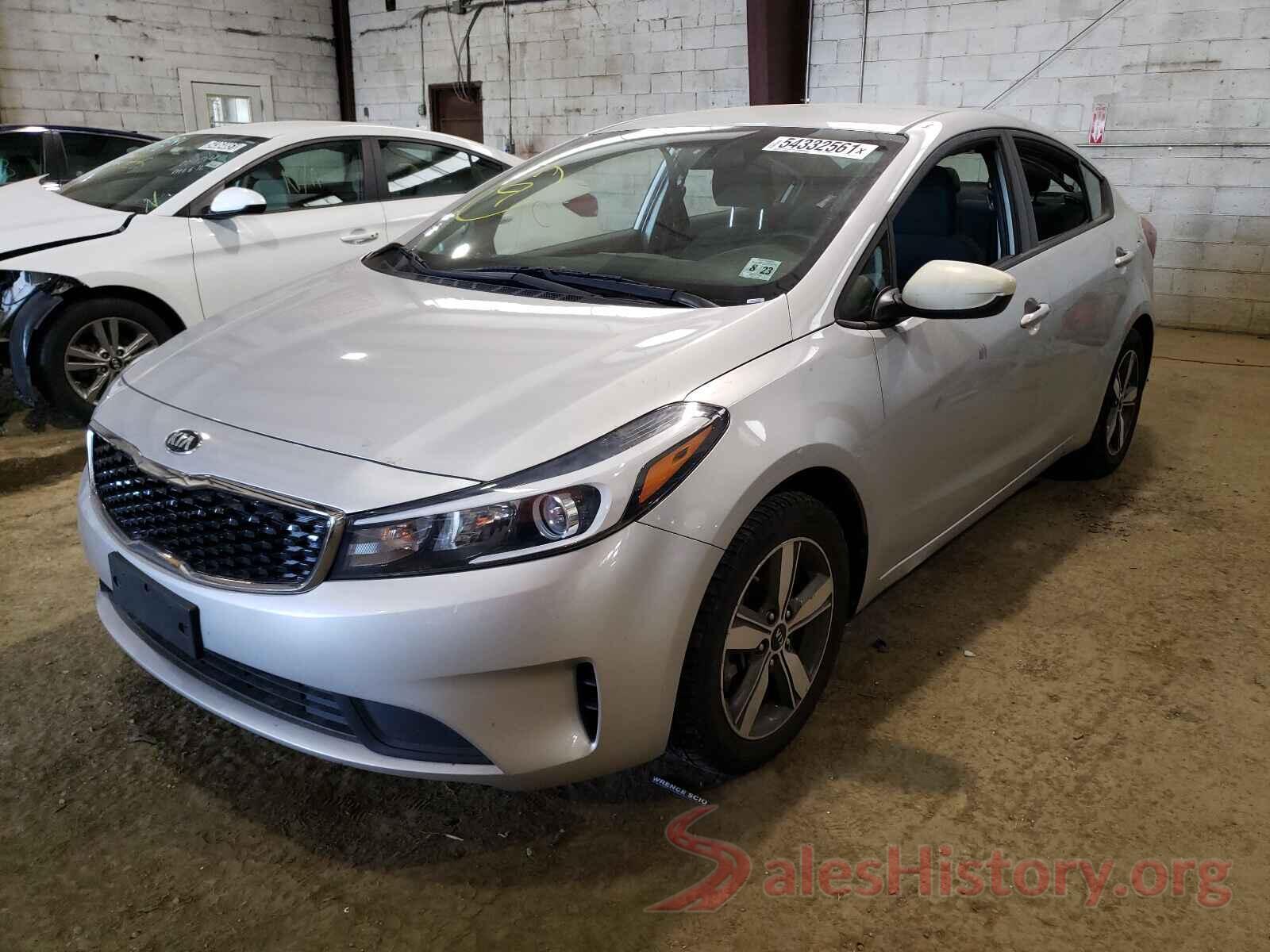 3KPFL4A7XJE247877 2018 KIA FORTE