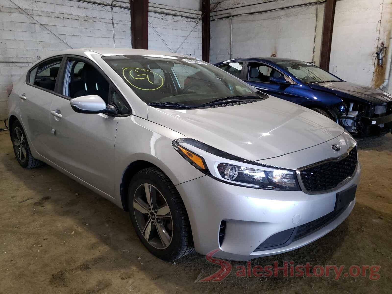 3KPFL4A7XJE247877 2018 KIA FORTE