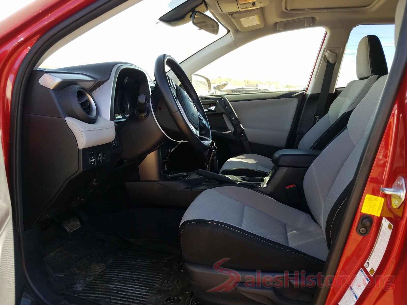 JTMRFREV3HJ116622 2017 TOYOTA RAV4