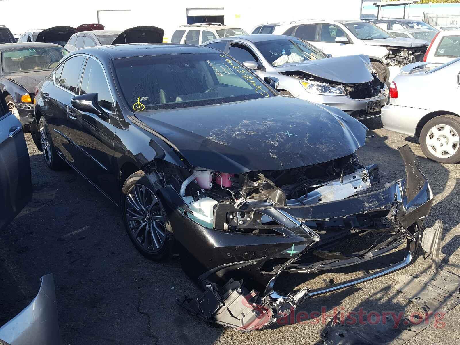 JTHB21B13K2003964 2019 LEXUS ES300