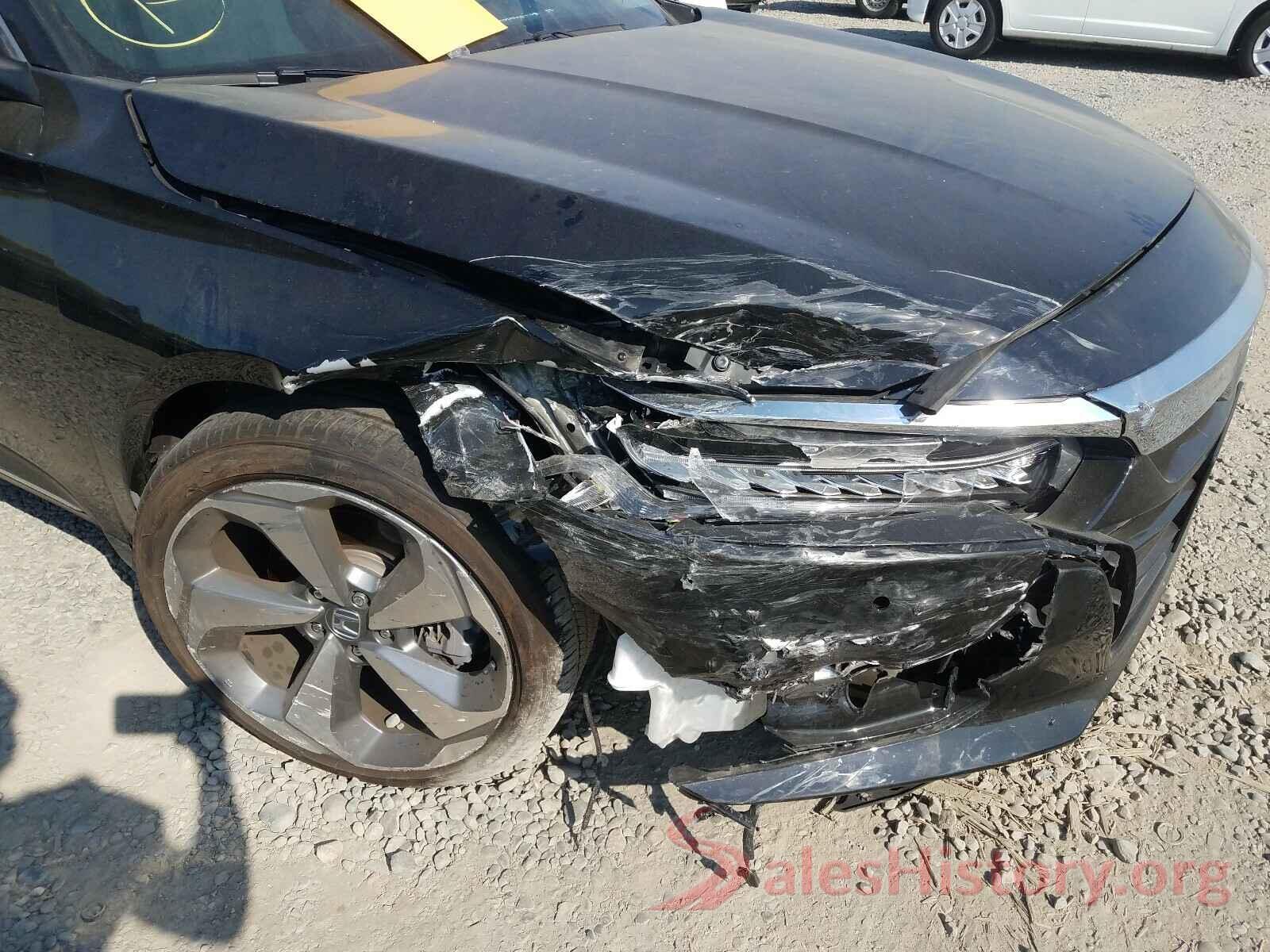 1HGCV2F98JA013334 2018 HONDA ACCORD