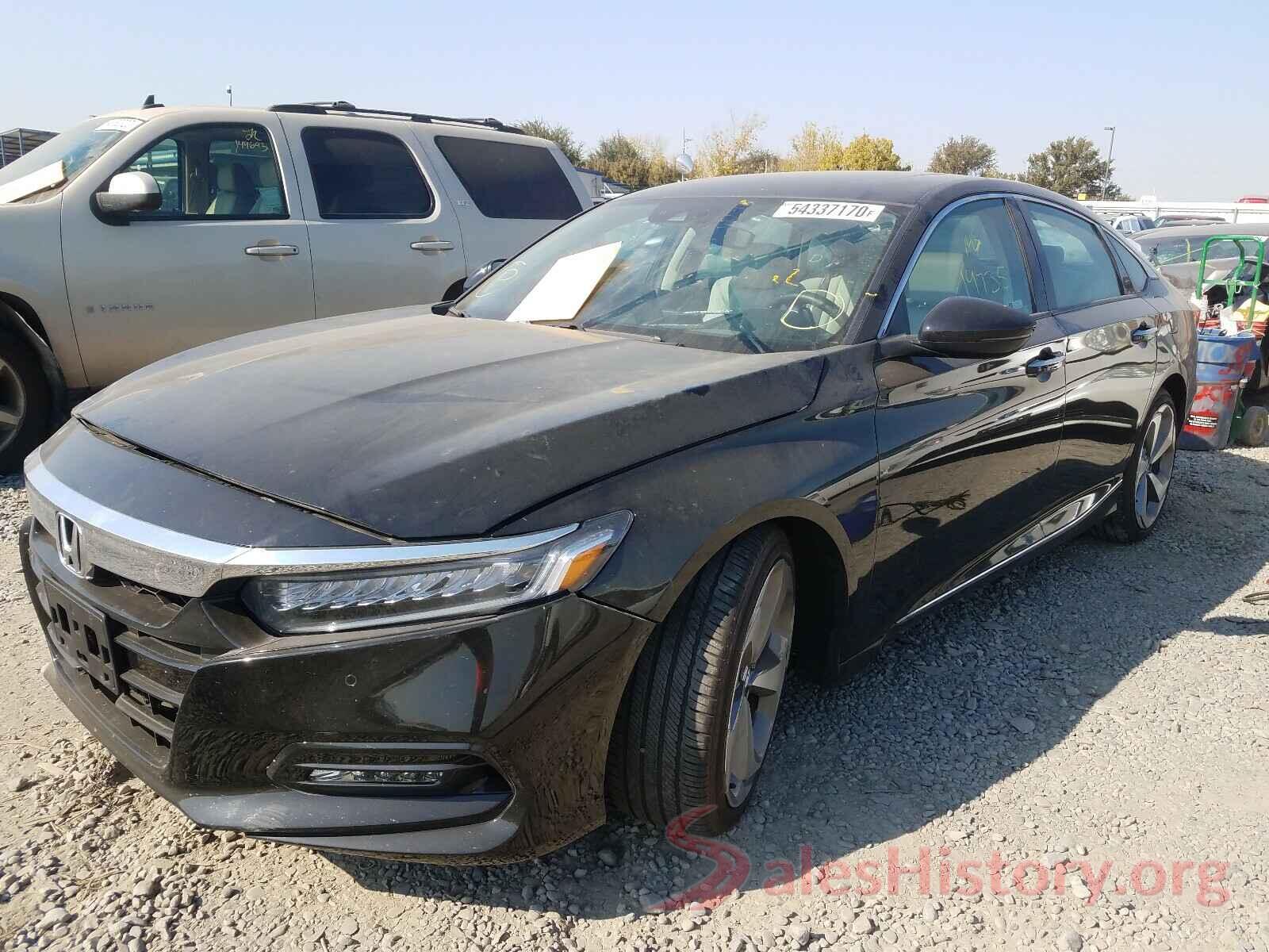 1HGCV2F98JA013334 2018 HONDA ACCORD