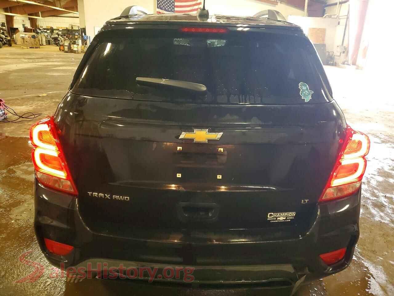 2020 CHEVROLET TRAX VIN KL7CJPSB9LB033067, left side view