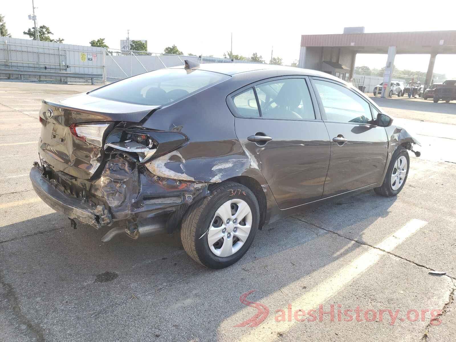 3KPFL4A72JE210189 2018 KIA FORTE