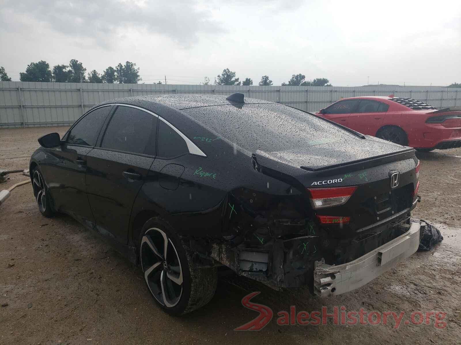 1HGCV1F30JA226686 2018 HONDA ACCORD