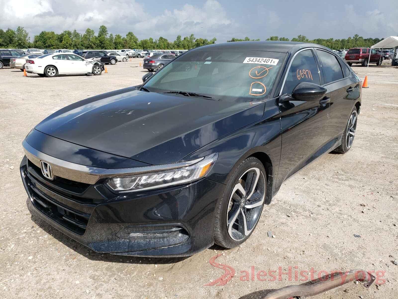 1HGCV1F30JA226686 2018 HONDA ACCORD