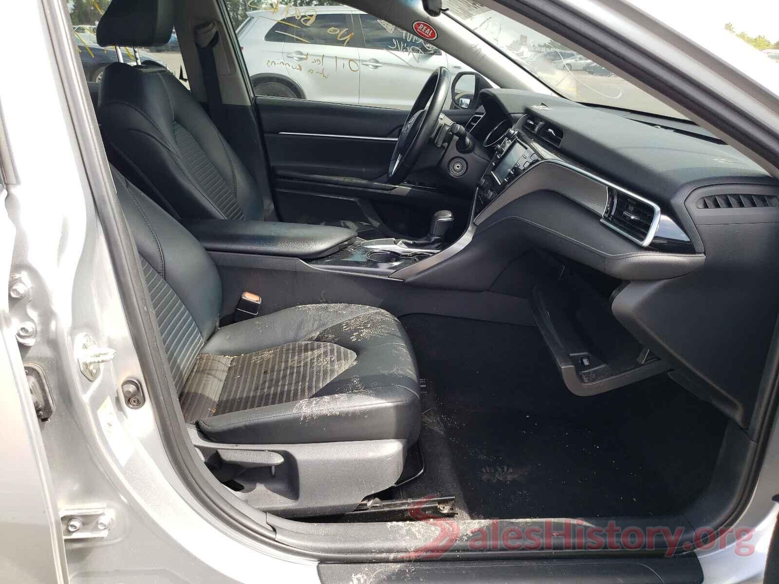 4T1B11HK2JU075807 2018 TOYOTA CAMRY