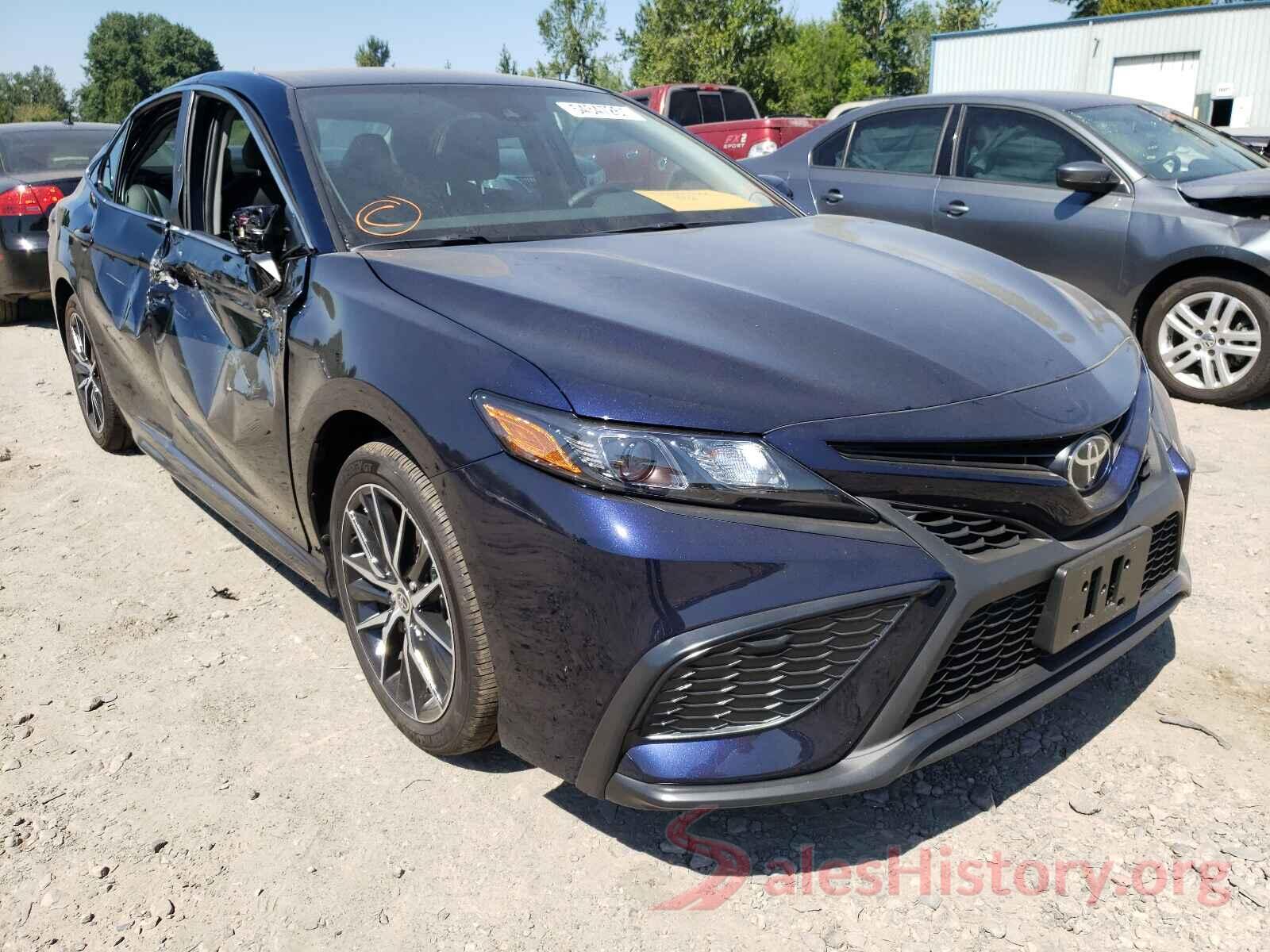 4T1G11AK6MU561377 2021 TOYOTA CAMRY