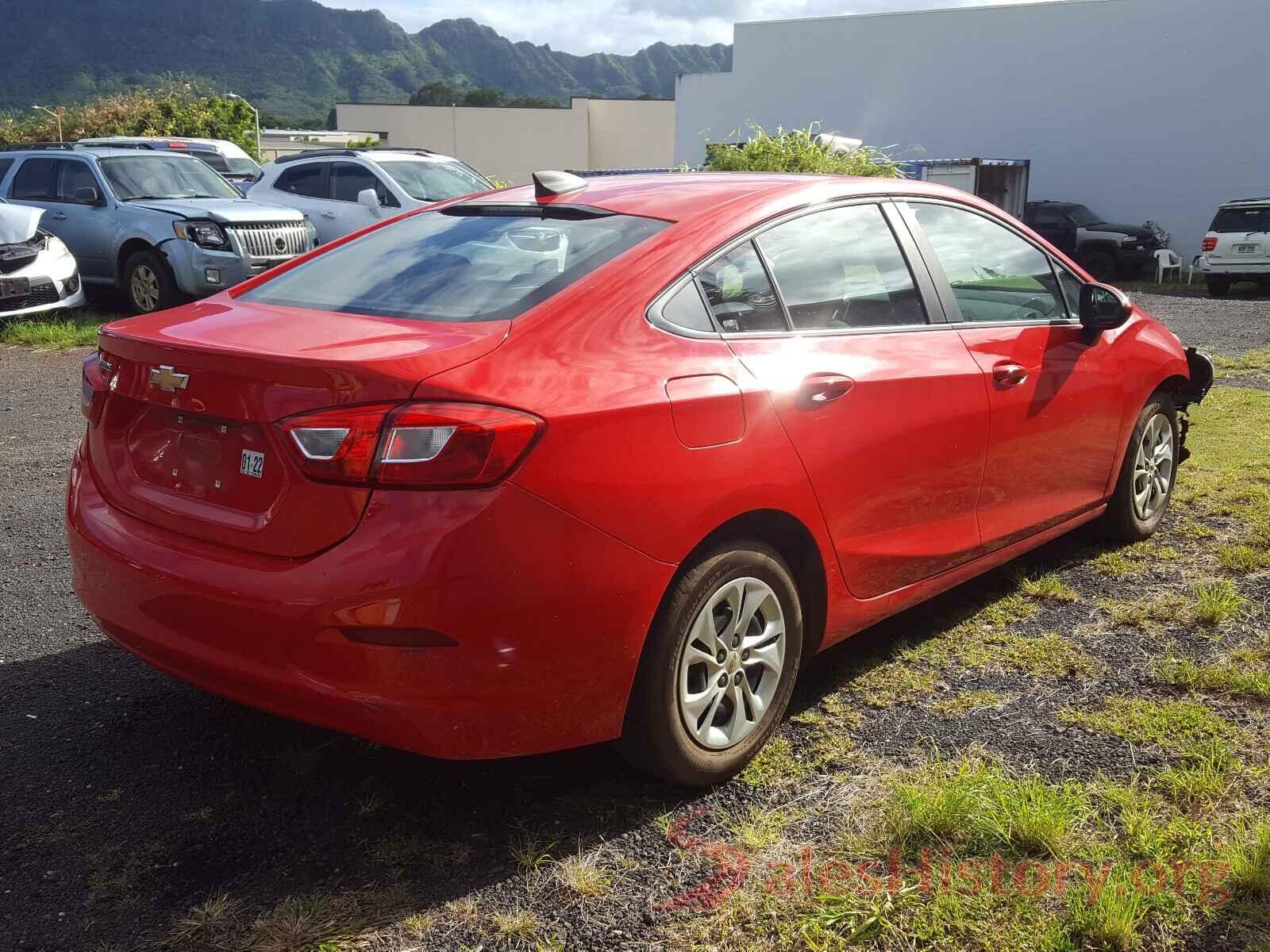 1G1BJ5SM5K7106563 2019 CHEVROLET CRUZE