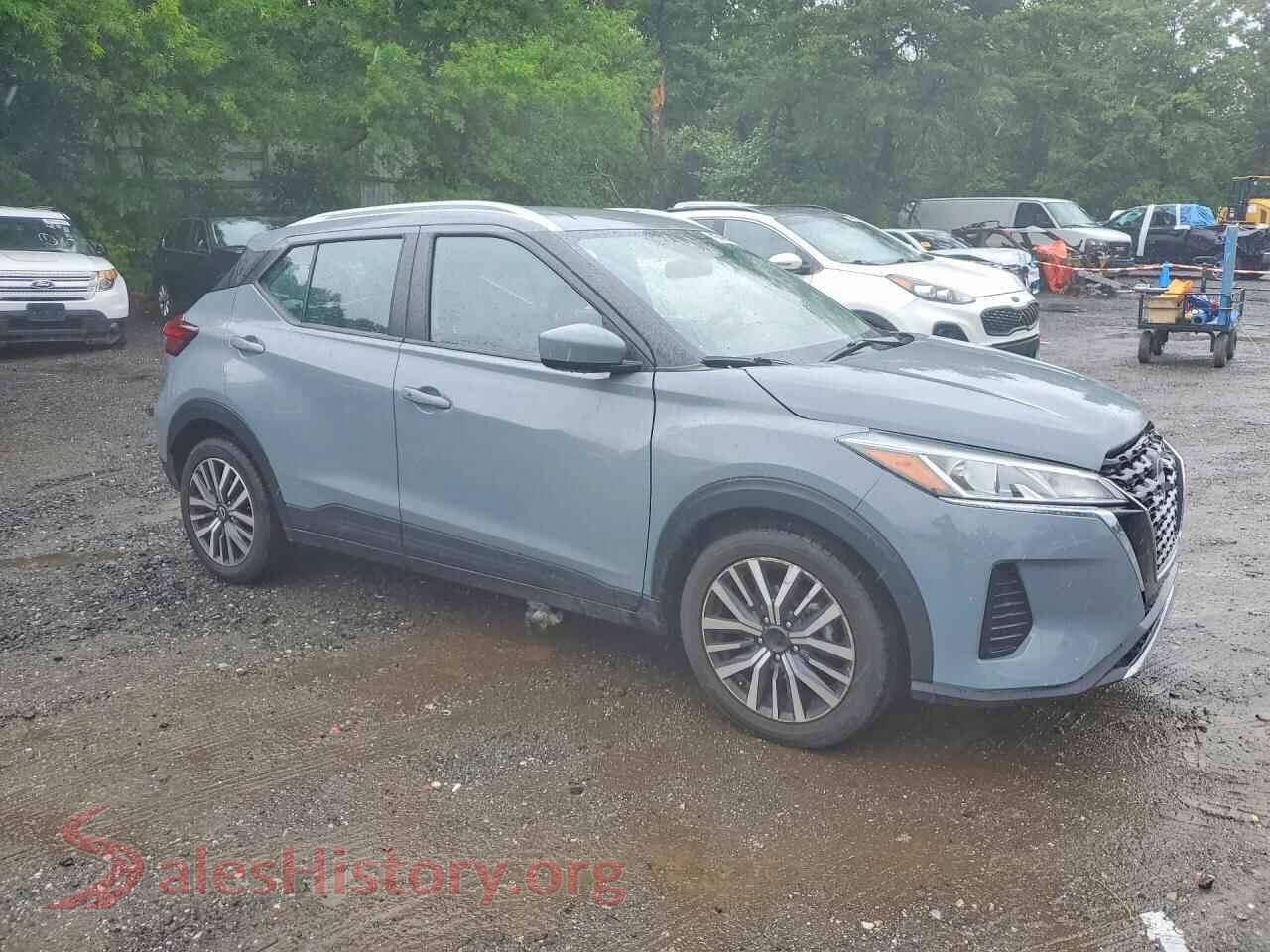 2023 NISSAN KICKS VIN 3N1CP5CV0PL514010, rear 3/4 view