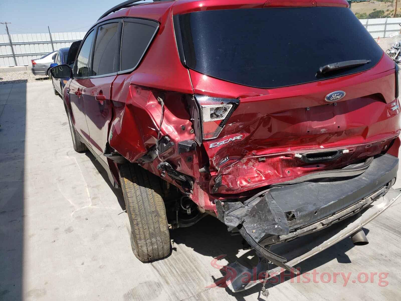 1FMCU9GD3HUC27701 2017 FORD ESCAPE